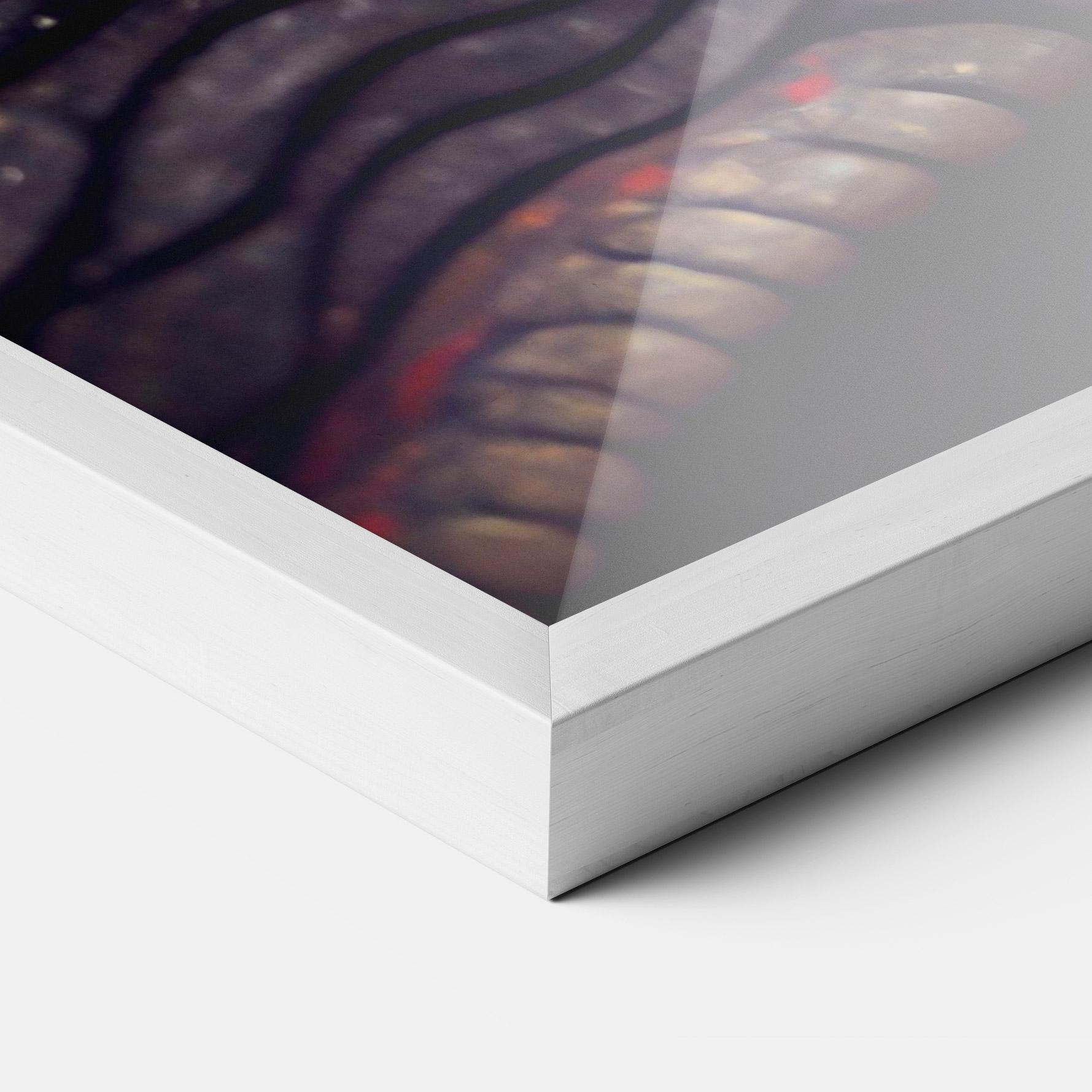 Poster Înrămat Close Up Red Eye Dragon mockup 3