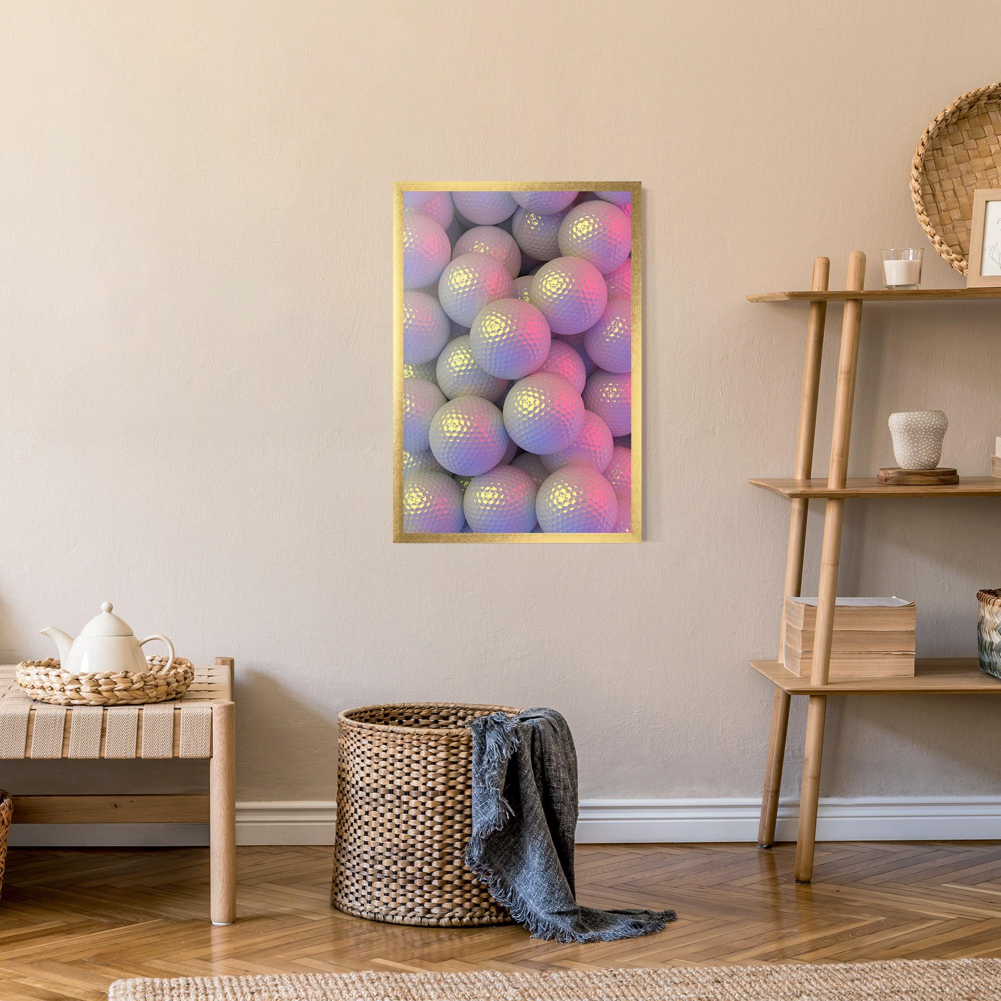 Poster Înrămat Purple Light Golf Ball mockup 9