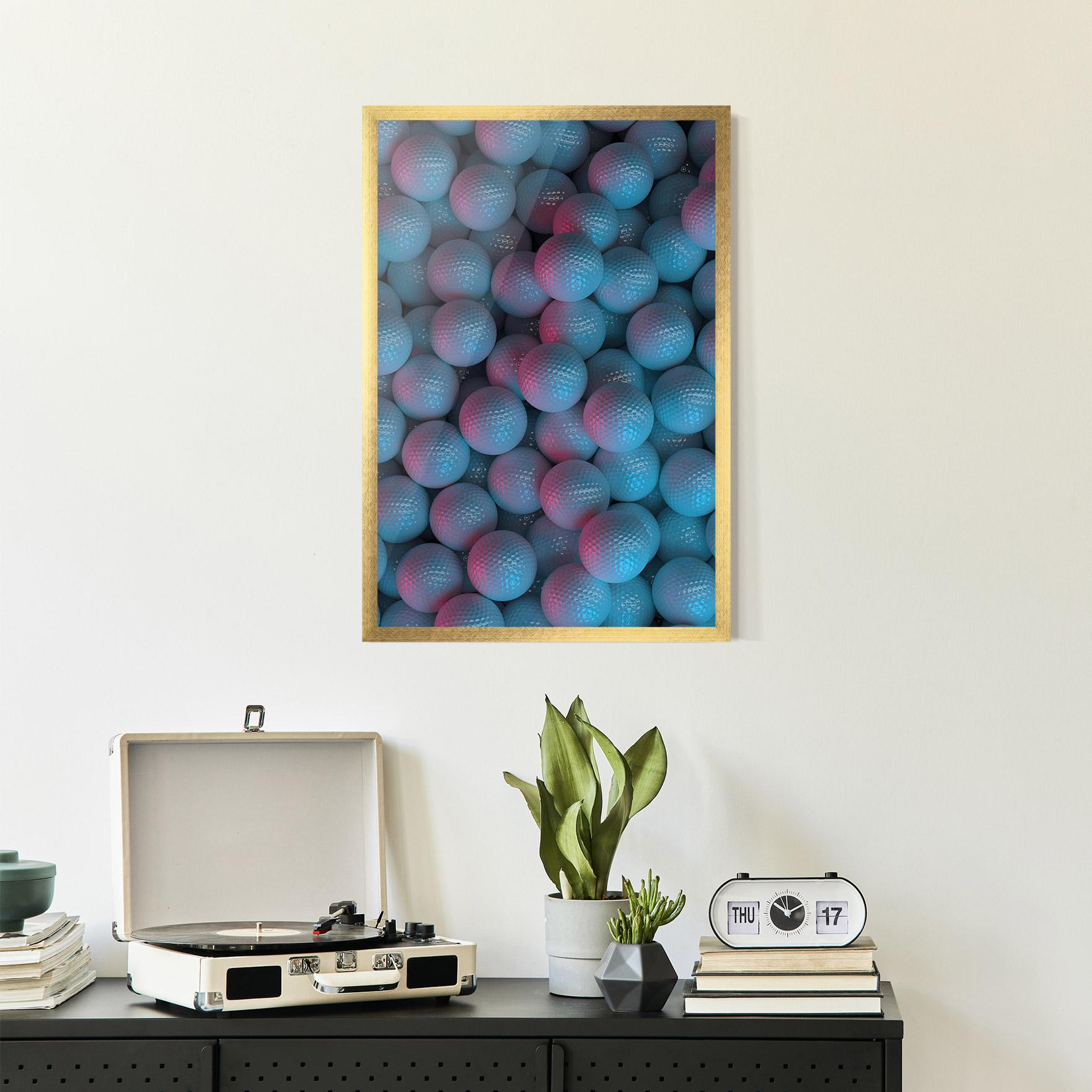 Poster Înrămat Blue Light Golf Ball mockup 2