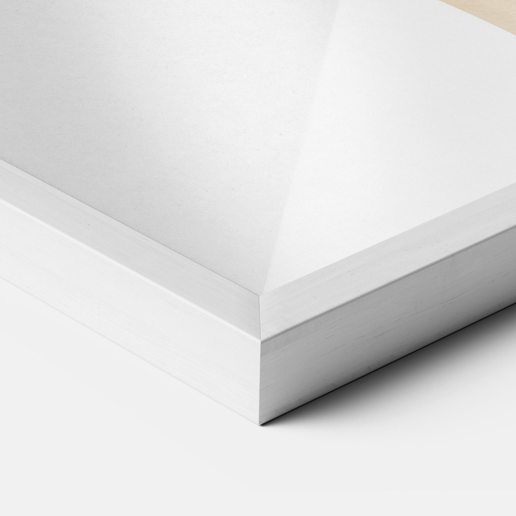 Poster Înrămat Golden Golf Ball mockup 3