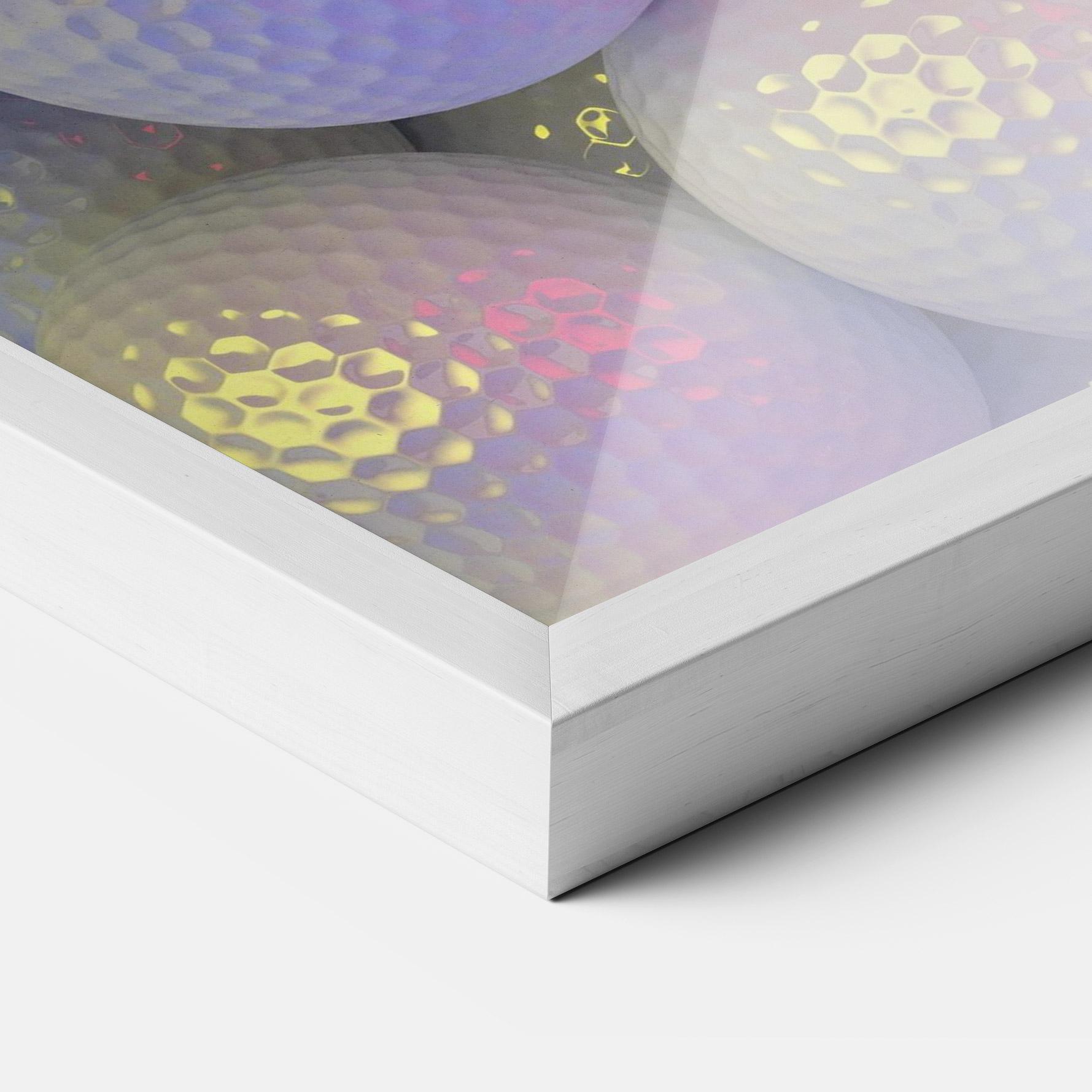 Poster Înrămat Purple Light Golf Ball mockup 3