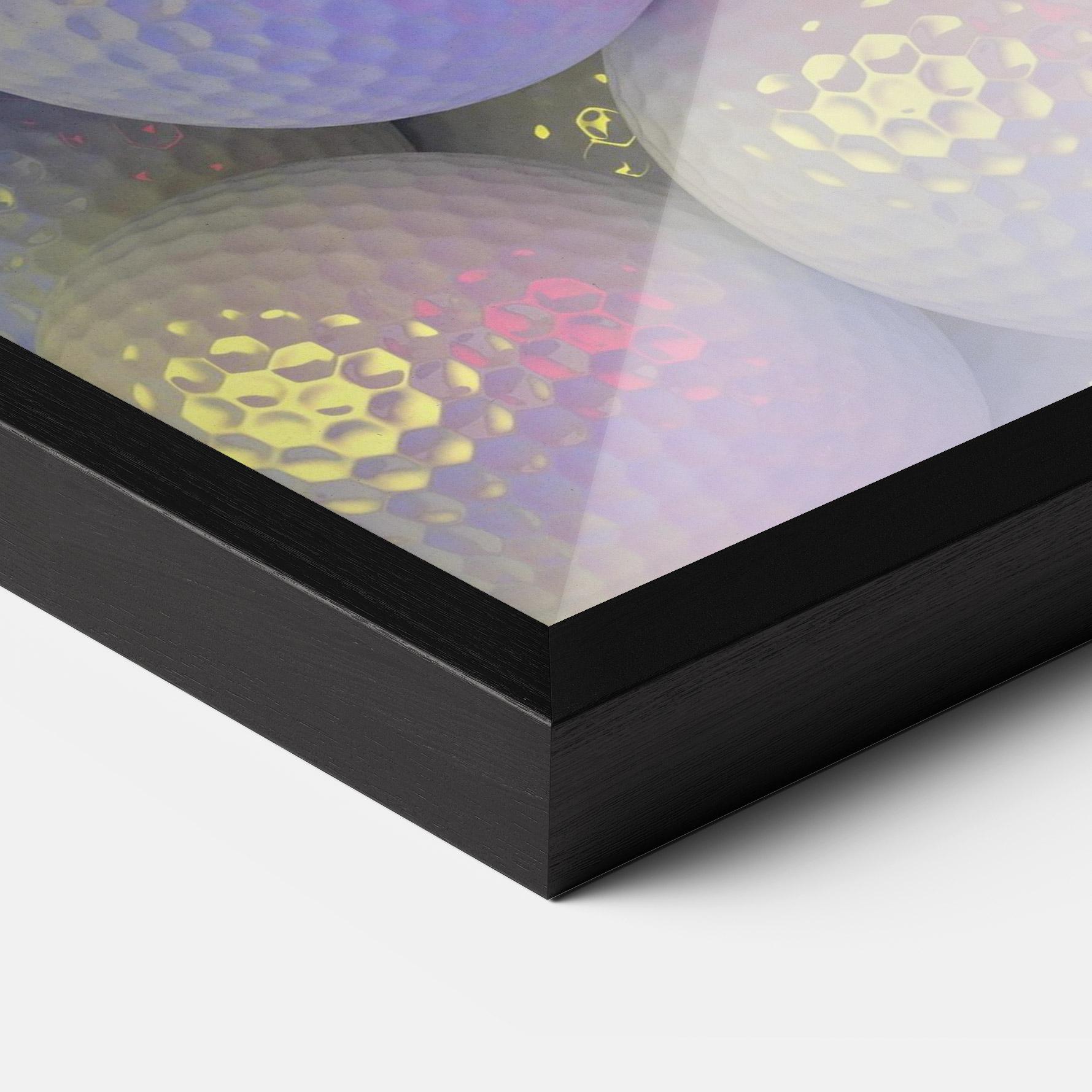 Poster Înrămat Purple Light Golf Ball mockup 3