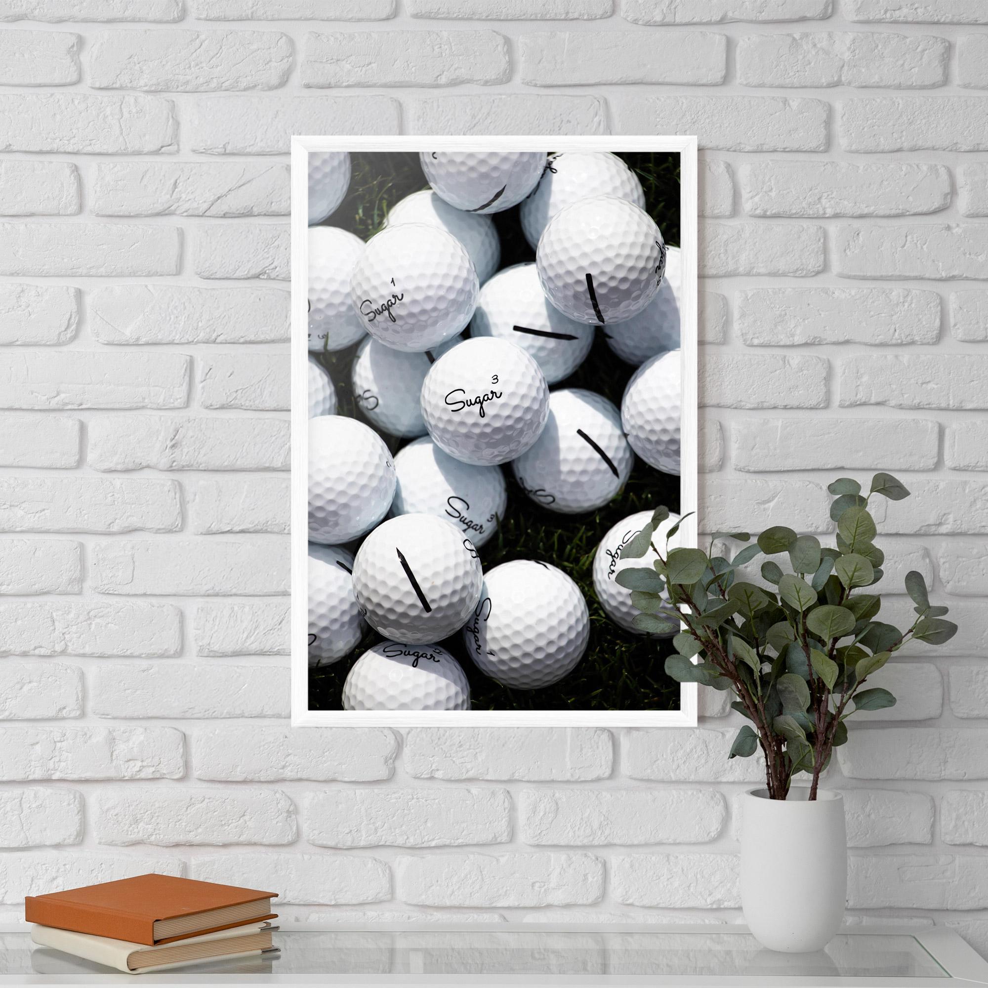 Poster Înrămat White Sugar Golf Balls mockup 5