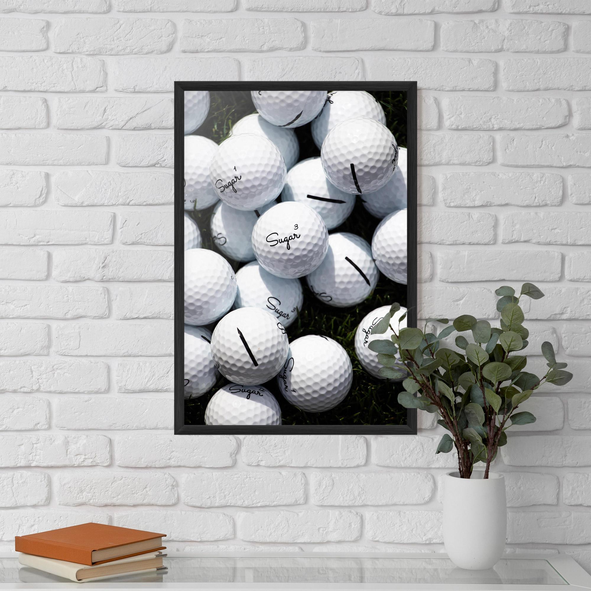 Poster Înrămat White Sugar Golf Balls mockup 5