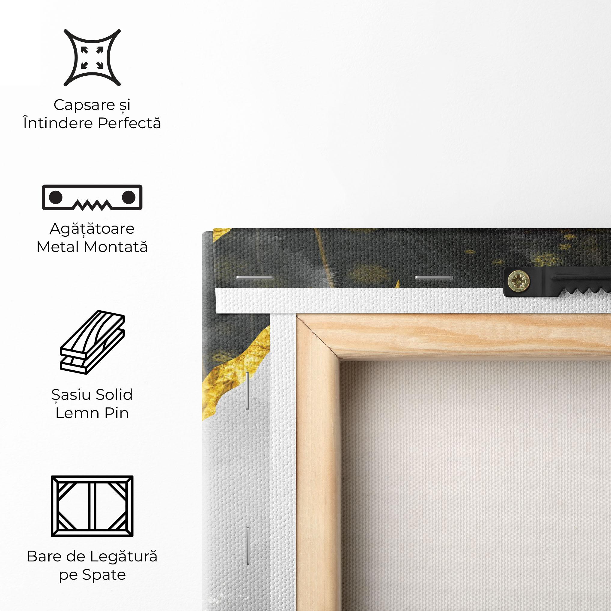 Tablou Canvas Gold Moon And Birds mockup 5