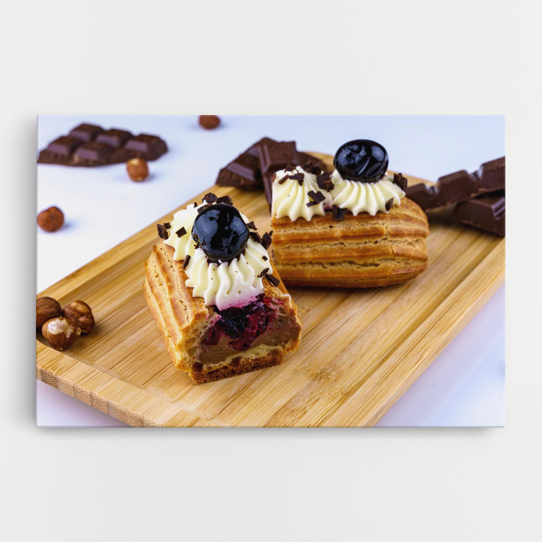Tablou Canvas Blueberry Eclair mockup 0