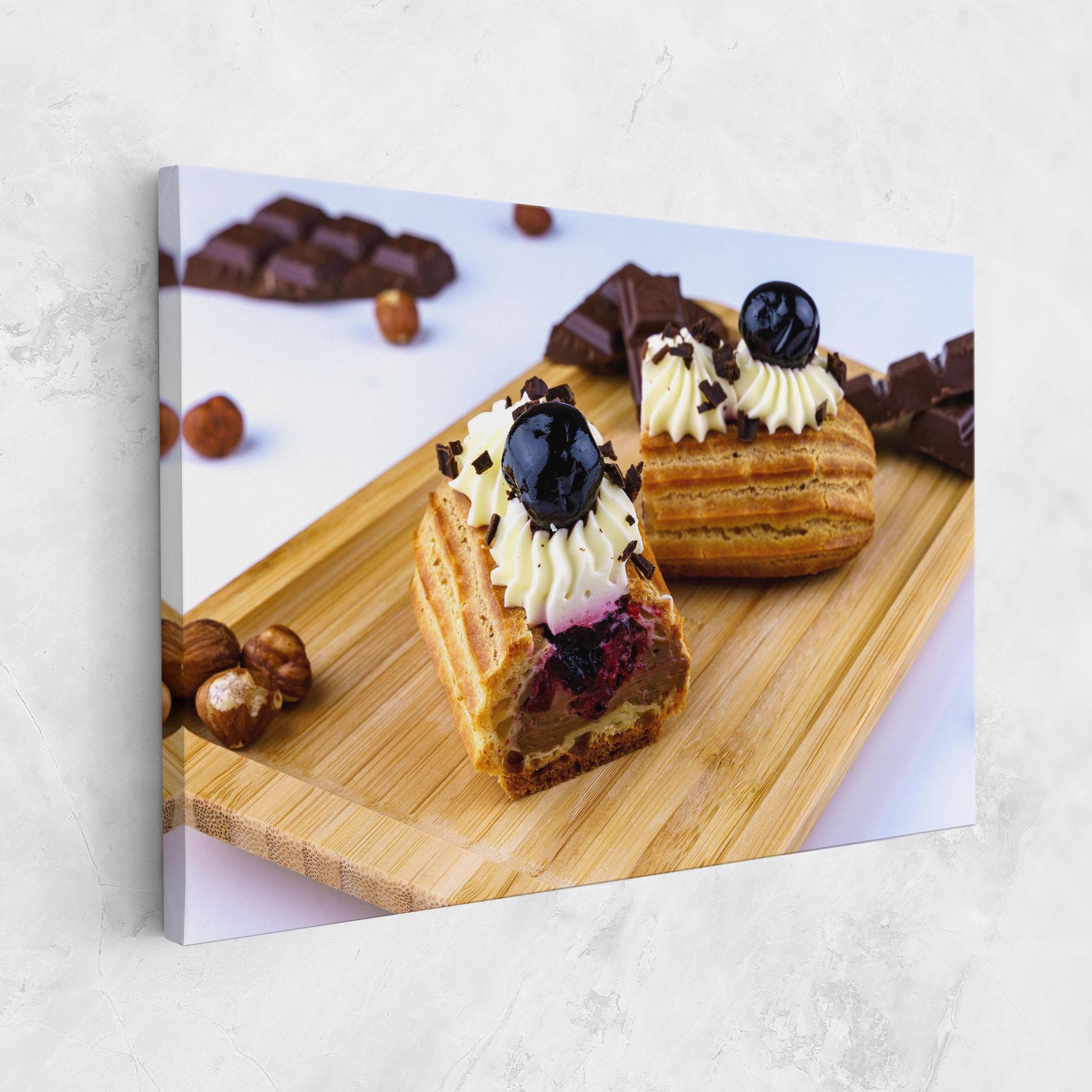 Tablou Canvas Blueberry Eclair mockup 1