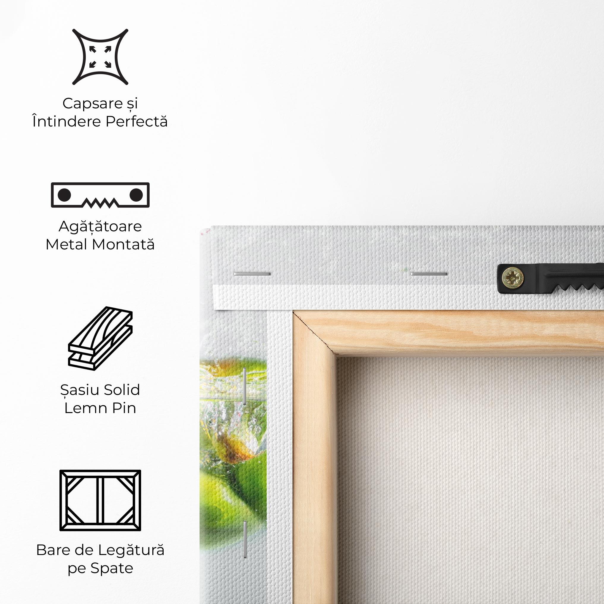 Tablou Canvas Bellpepper In Water mockup 5