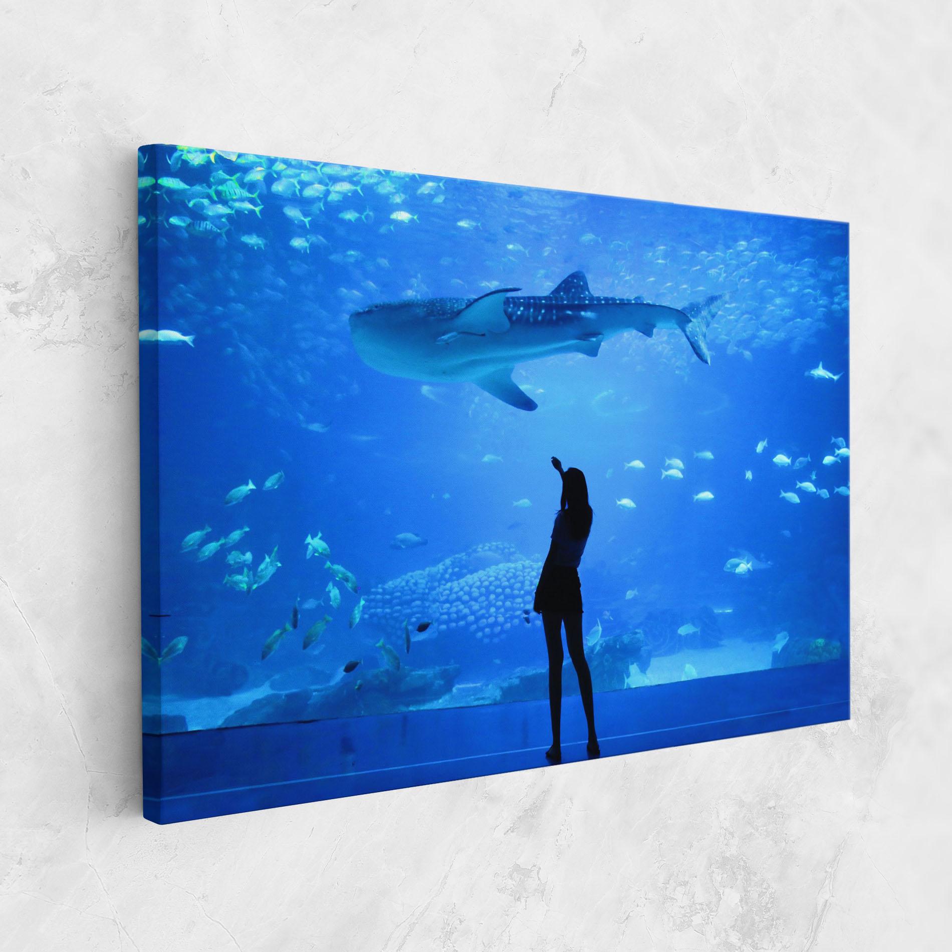 Tablou Canvas Aquarium Girl mockup 1