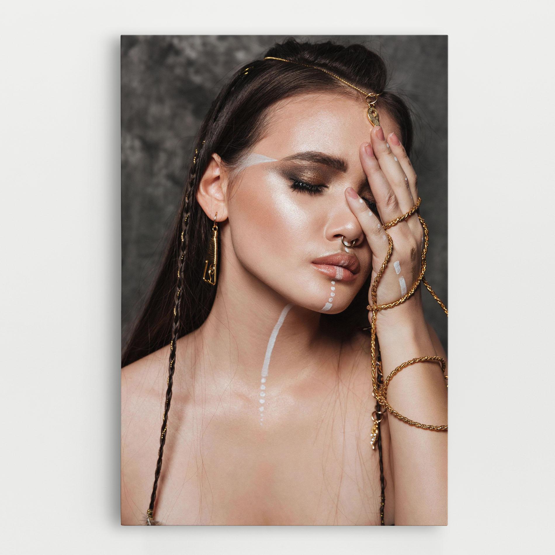 Tablou Canvas Gold Hand Accessory mockup 0