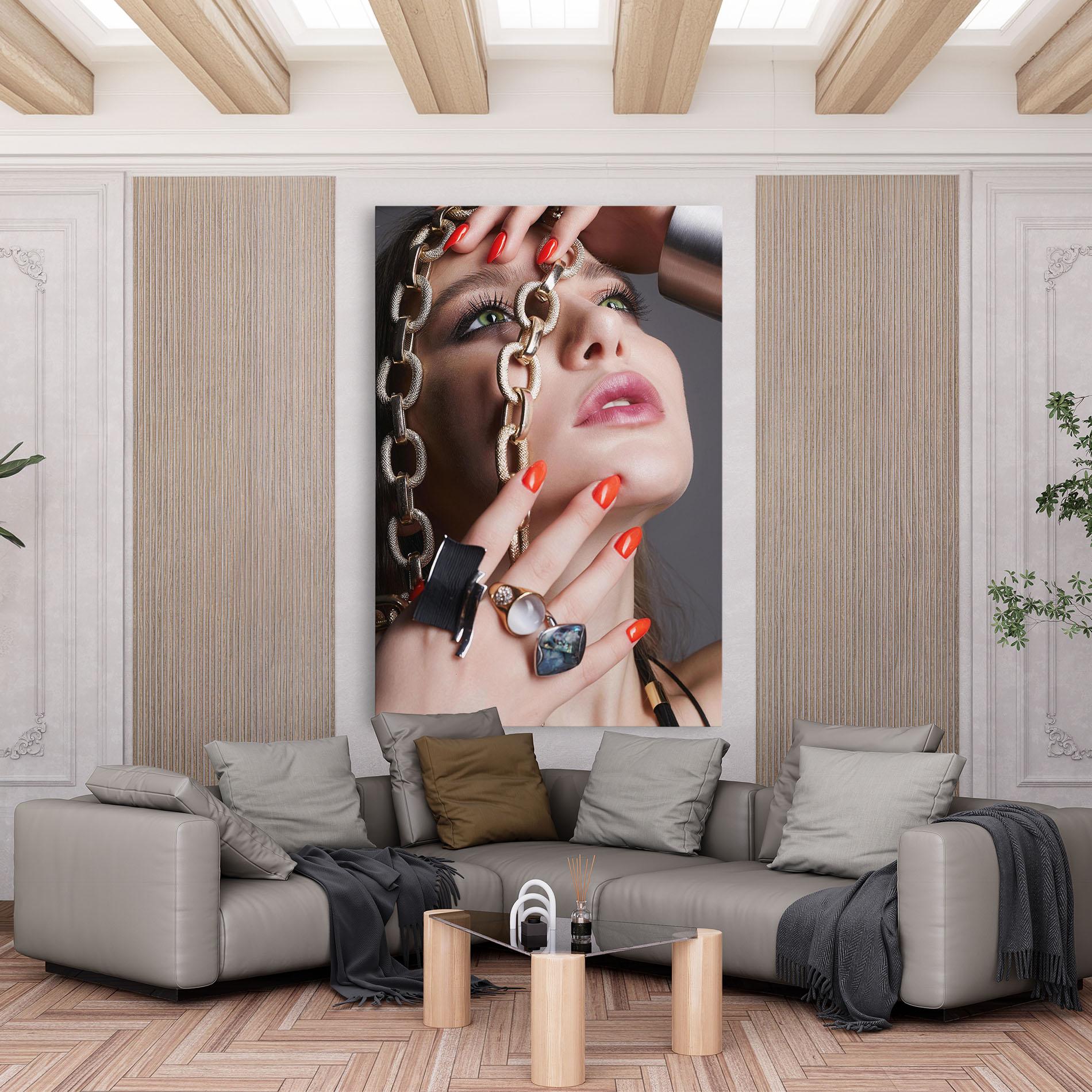 Tablou Canvas Big Chain Woman mockup 6