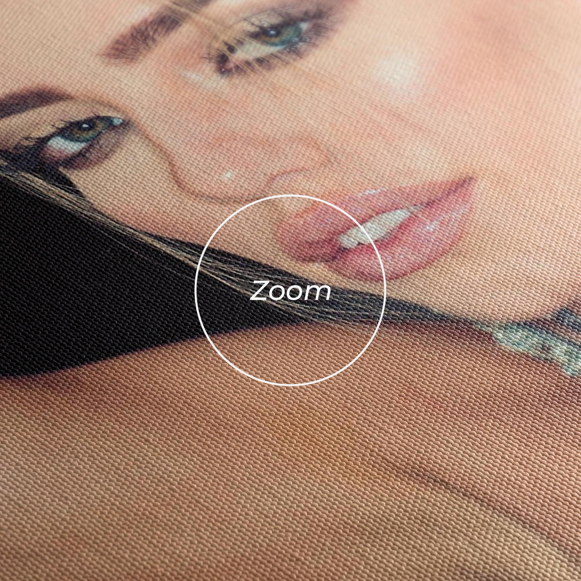 Tablou Canvas Flower Earrings mockup 3