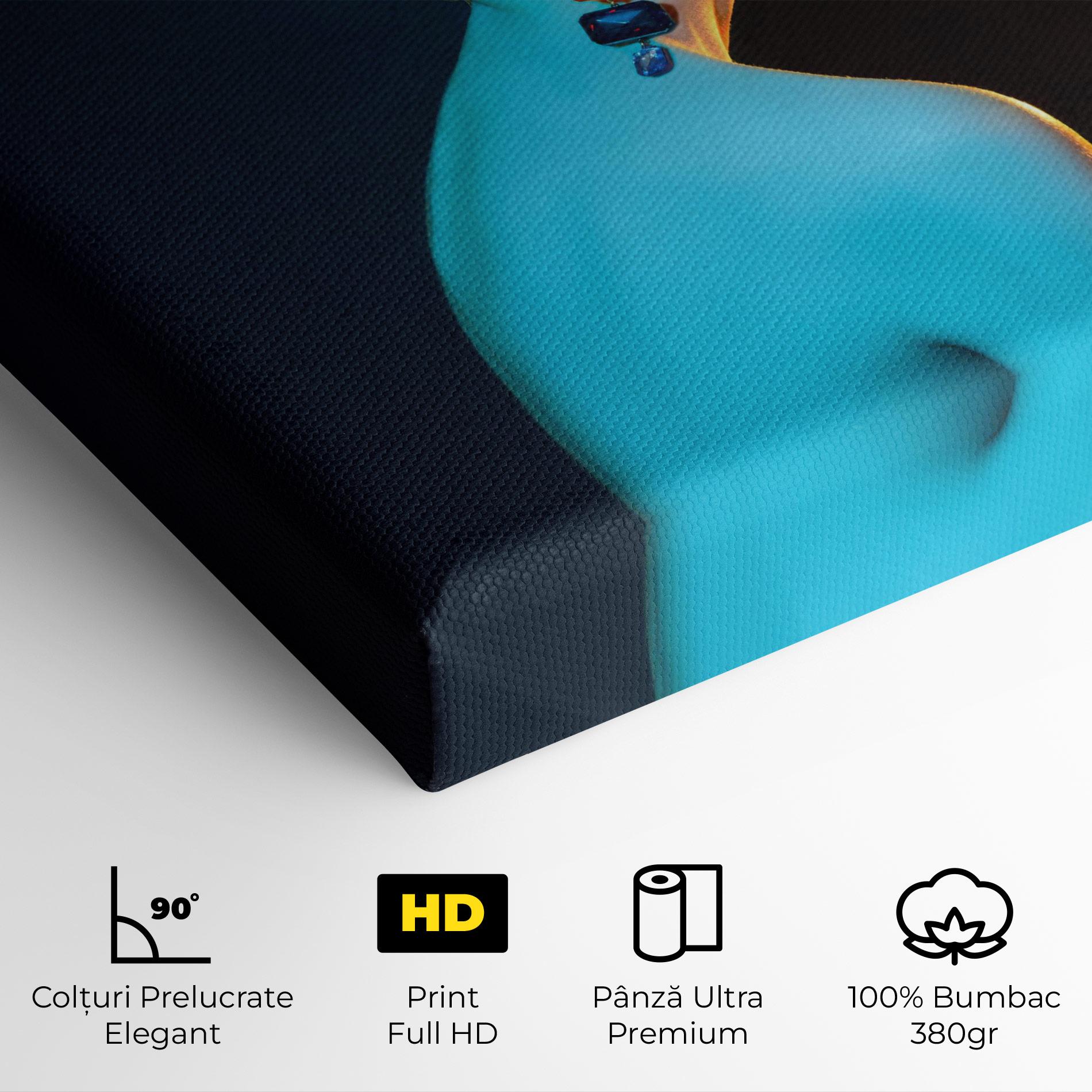 Tablou Canvas Blue Light Earring mockup 4