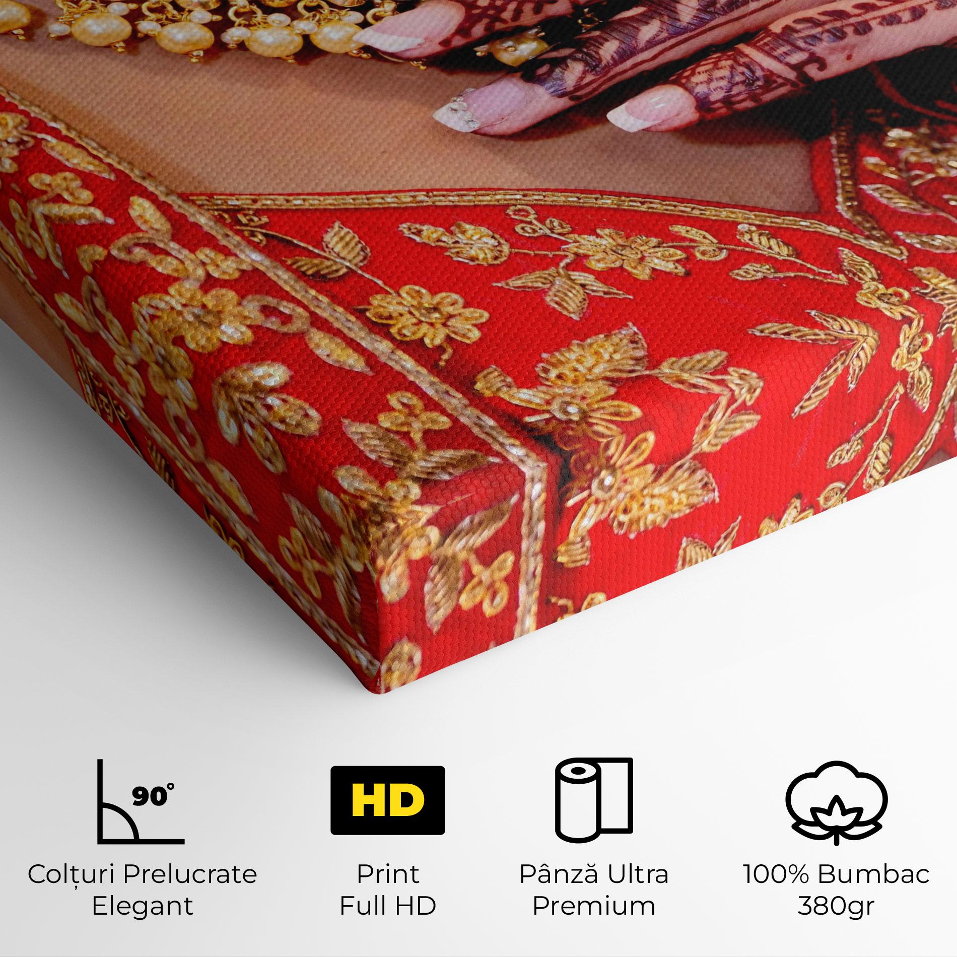 Tablou Canvas Gold Beautiful Jewelry mockup 4