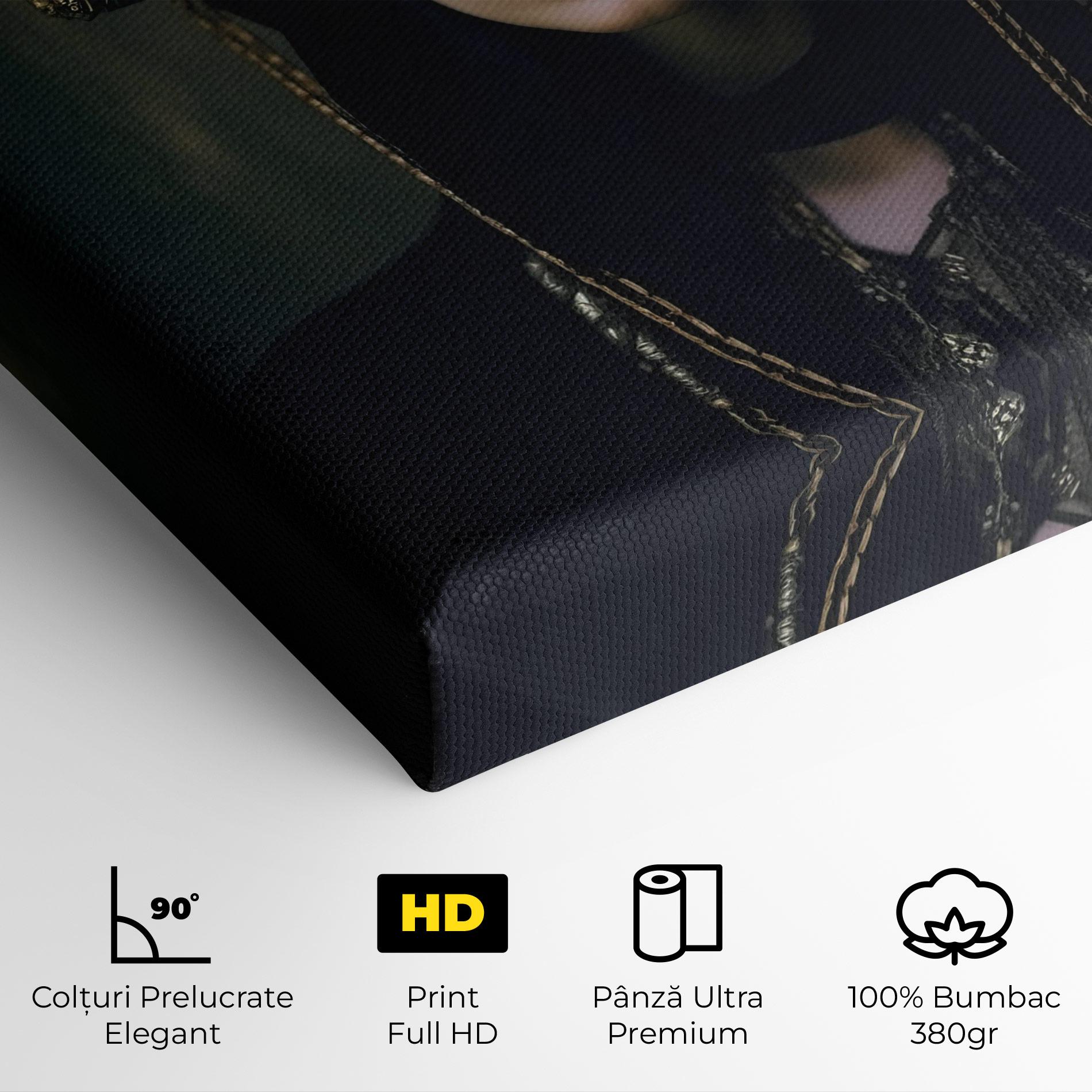 Tablou Canvas Gold Headpiece mockup 4