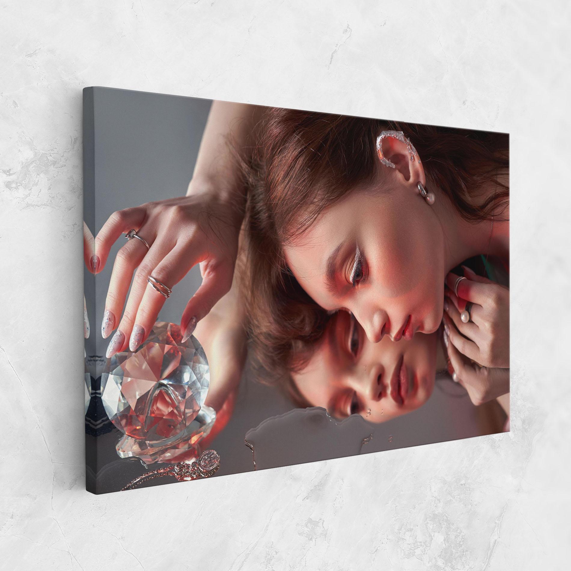 Tablou Canvas Big Diamond Hand mockup 1