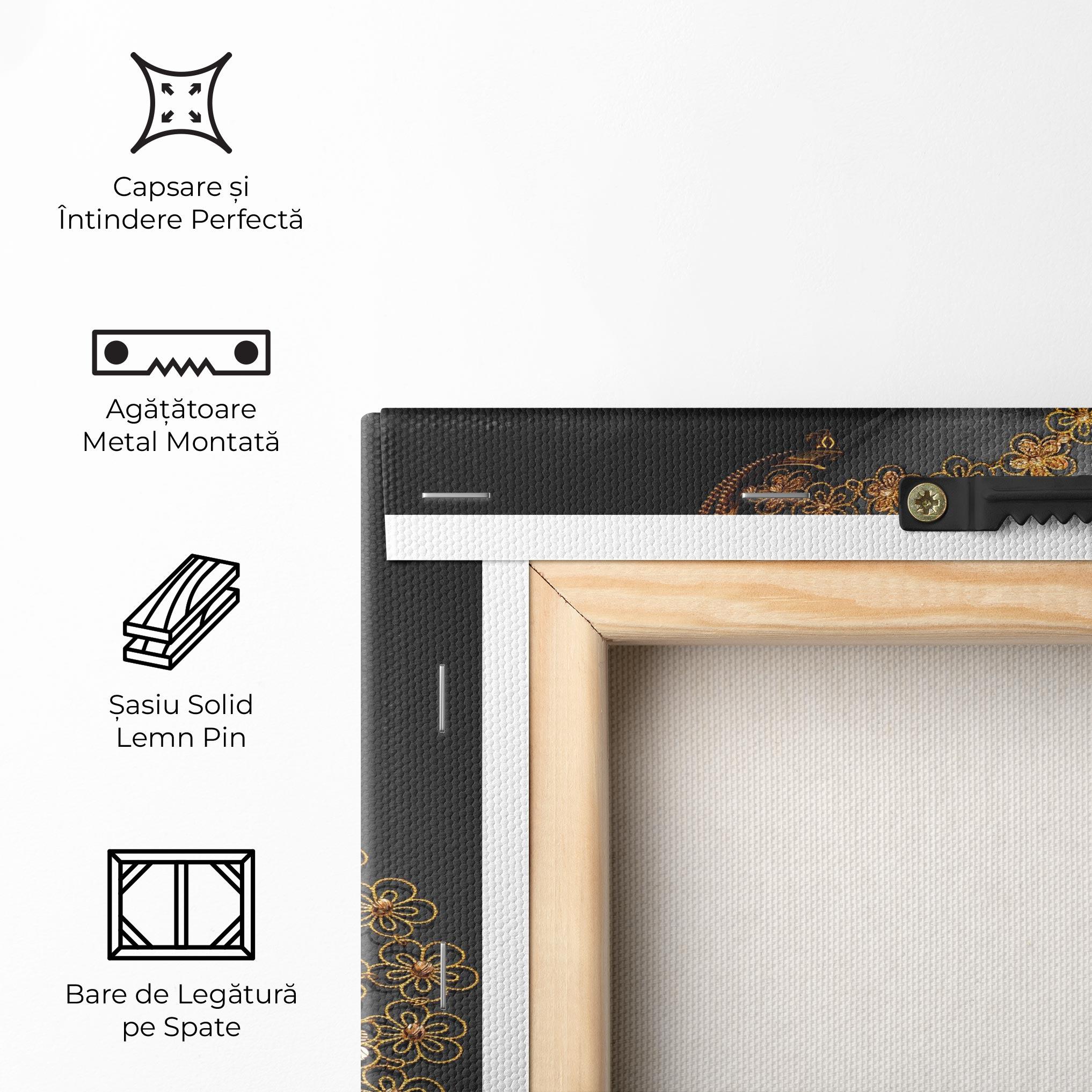 Tablou Canvas Golden Jewelery Set mockup 5