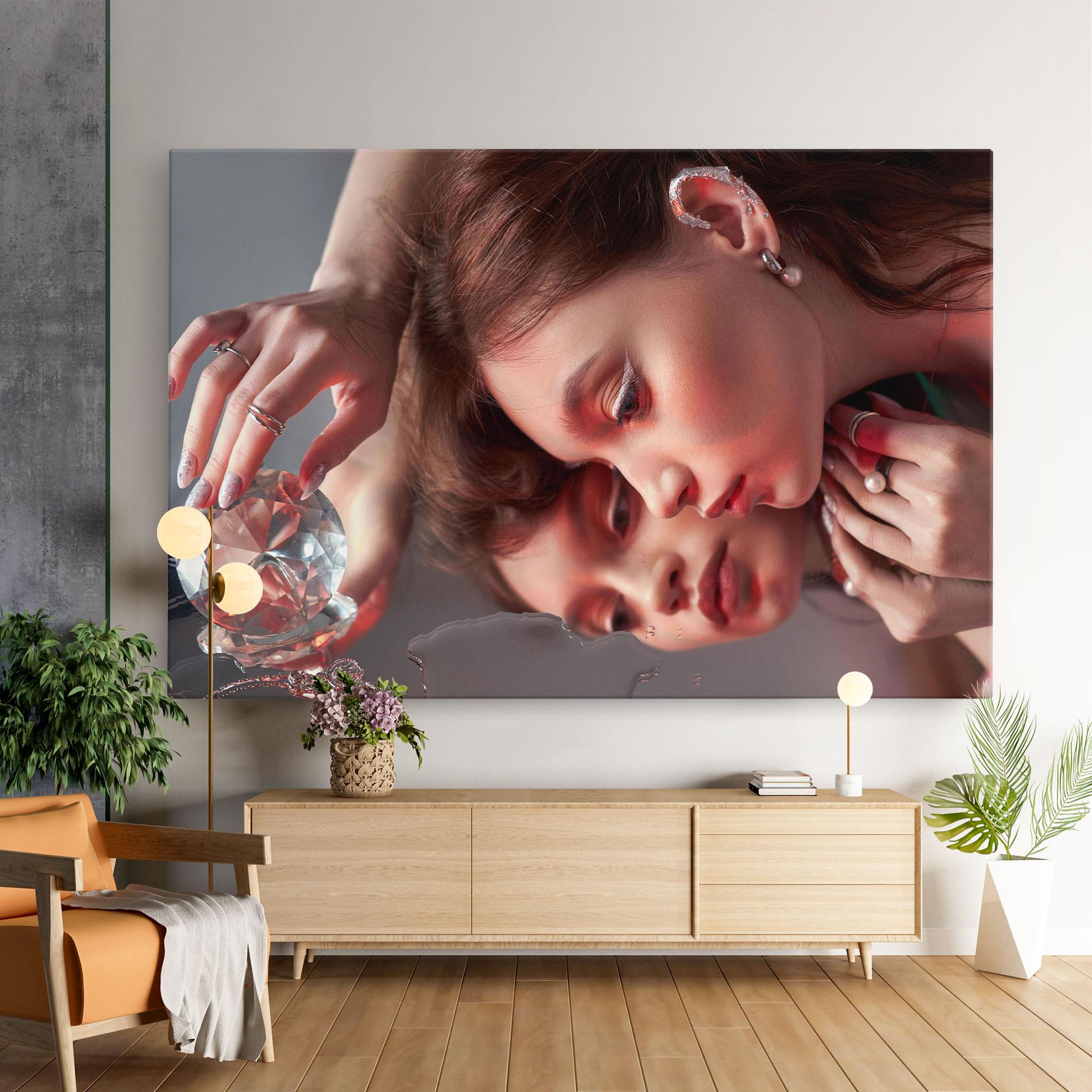 Tablou Canvas Big Diamond Hand mockup 9