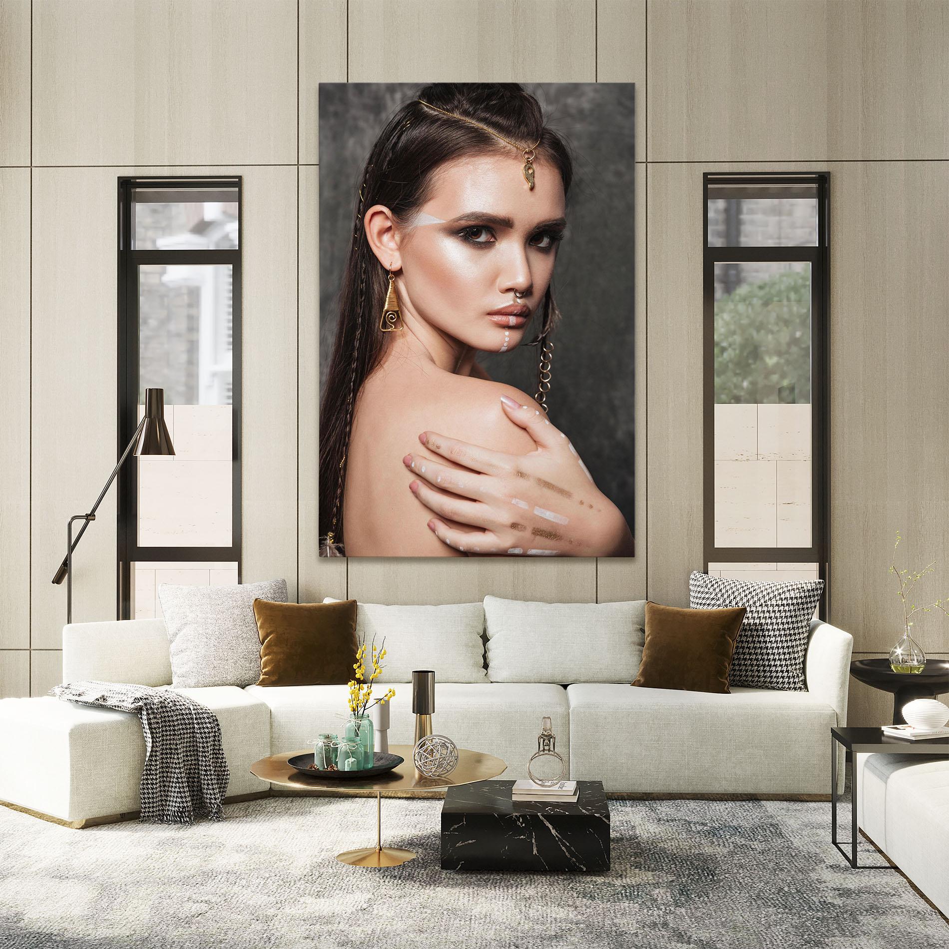 Tablou Canvas Gold Triangle Earring mockup 2