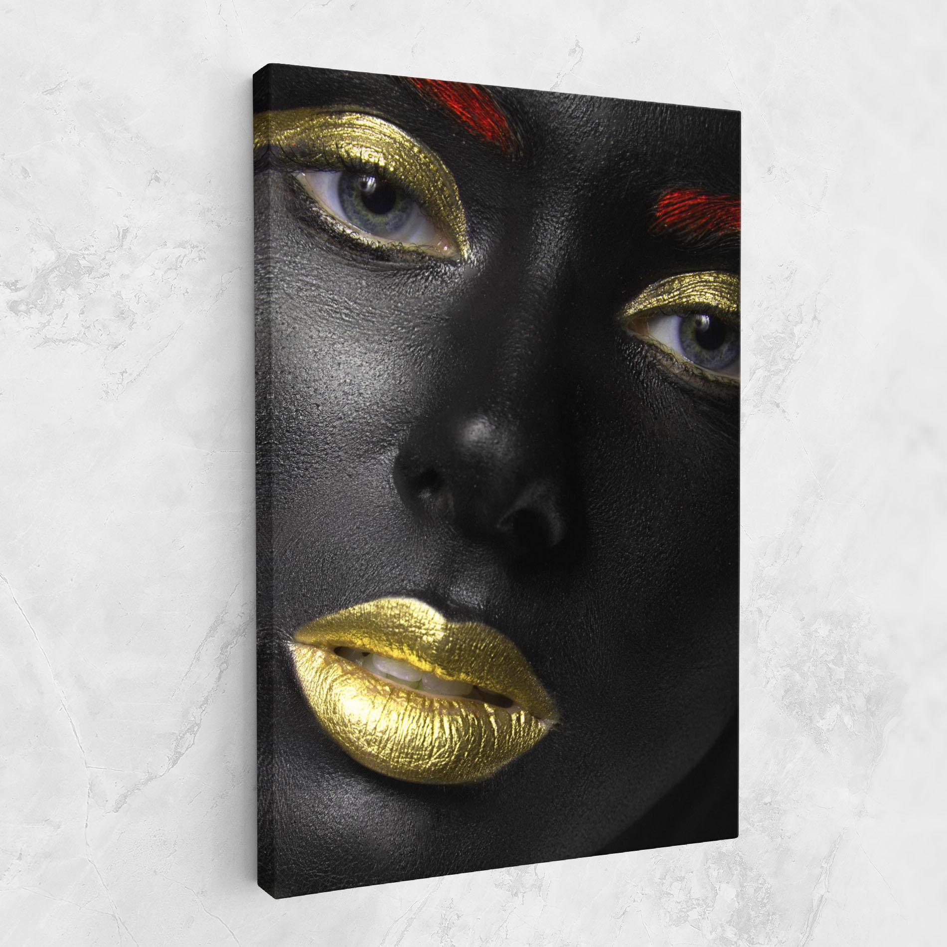 Tablou Canvas Gold Make Up And Lips mockup 1