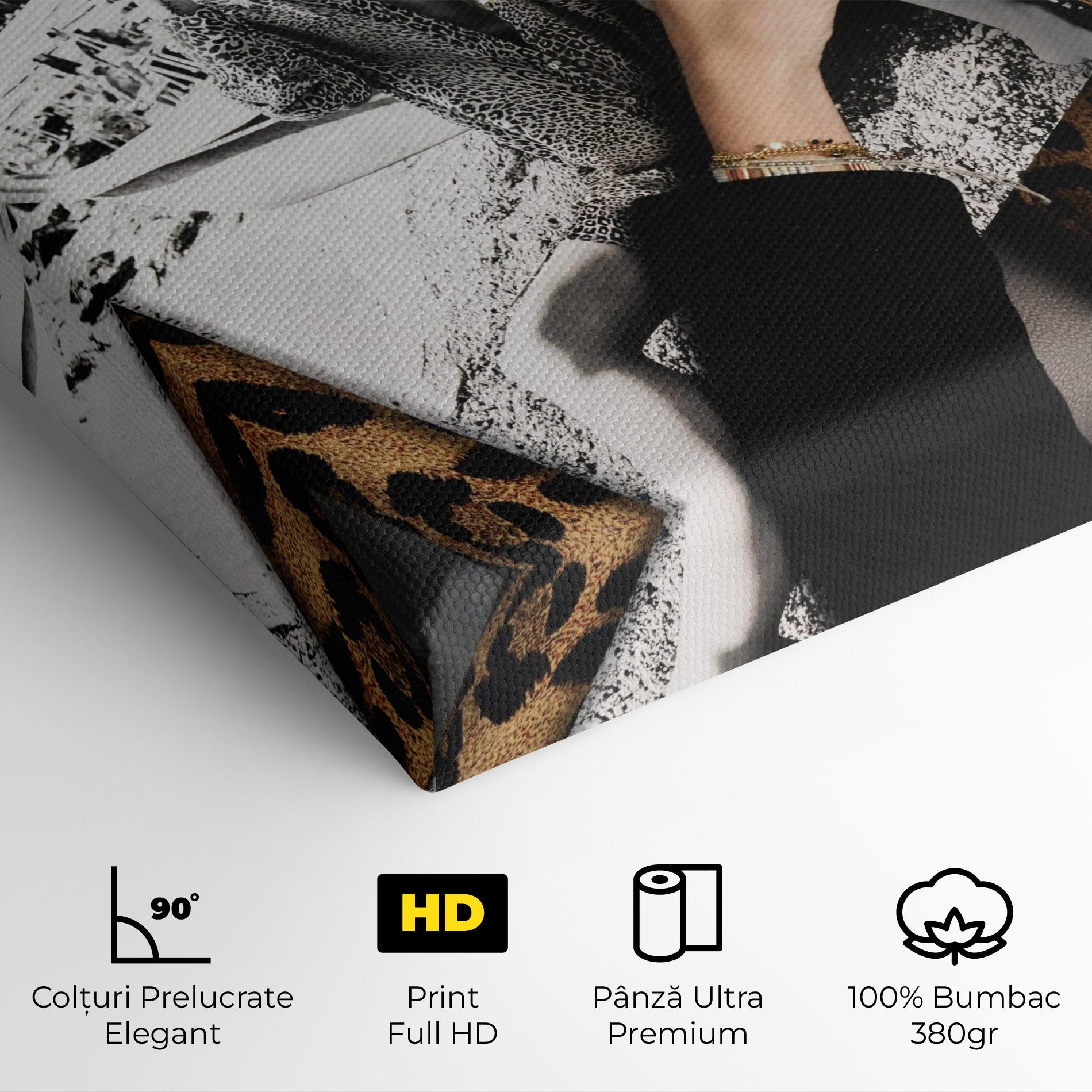 Tablou Canvas Black Shoes Holding Coffee mockup 4