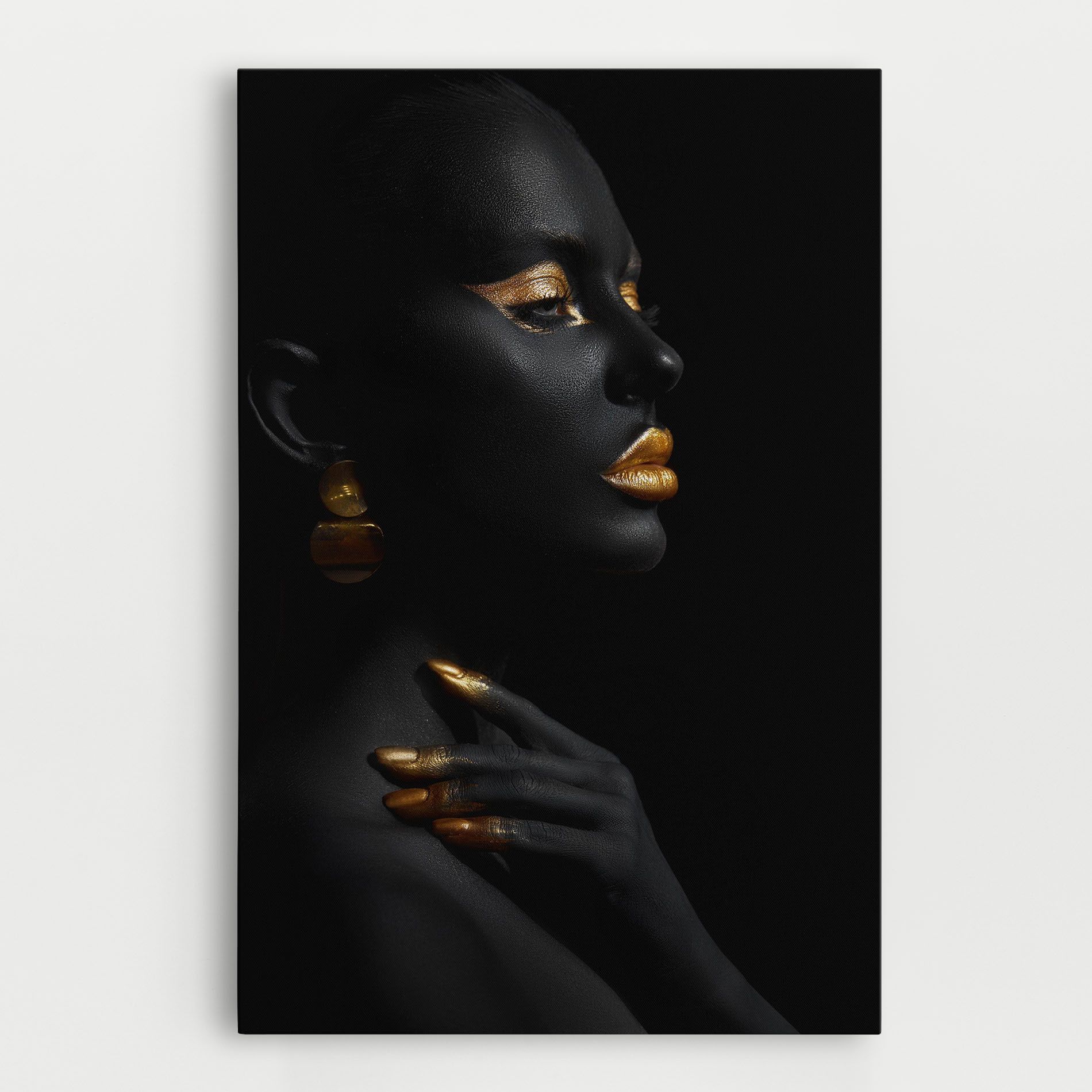 Lips Gold Eyelids mockup 0