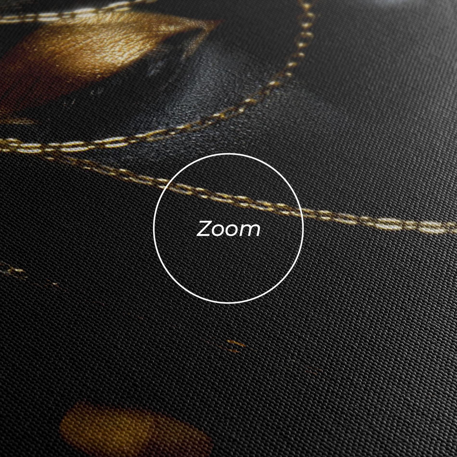 Tablou Canvas Gold Chain Girl mockup 3