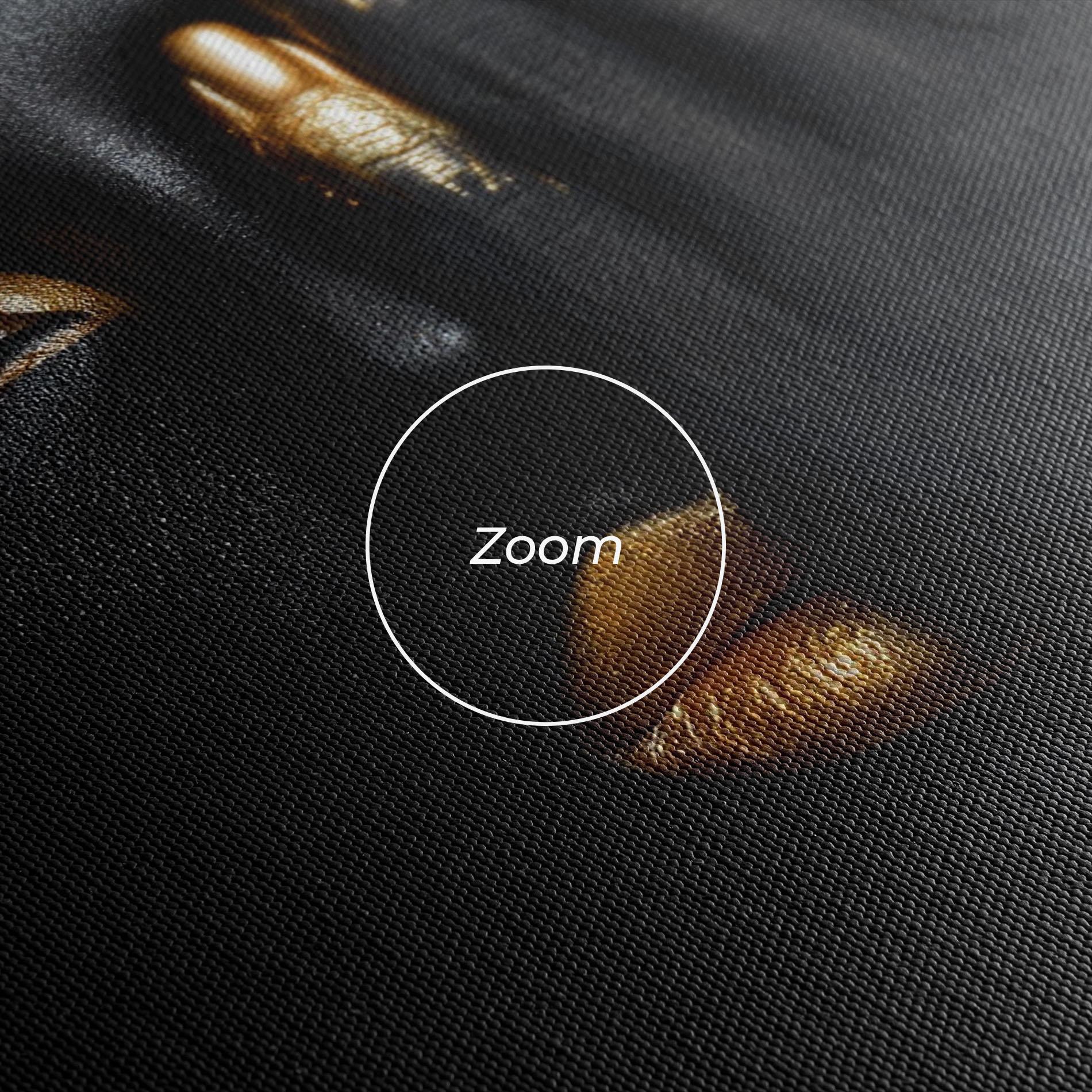 Tablou Canvas Gold Makeup Chain mockup 3