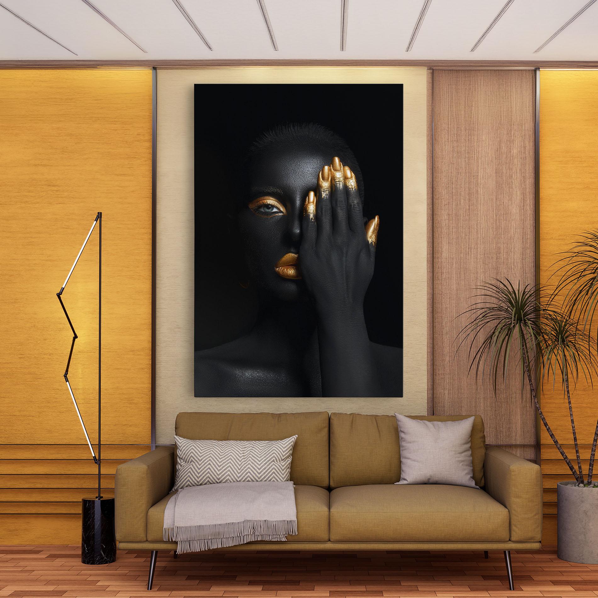 Tablou Canvas Gold Makeup Chain mockup 9