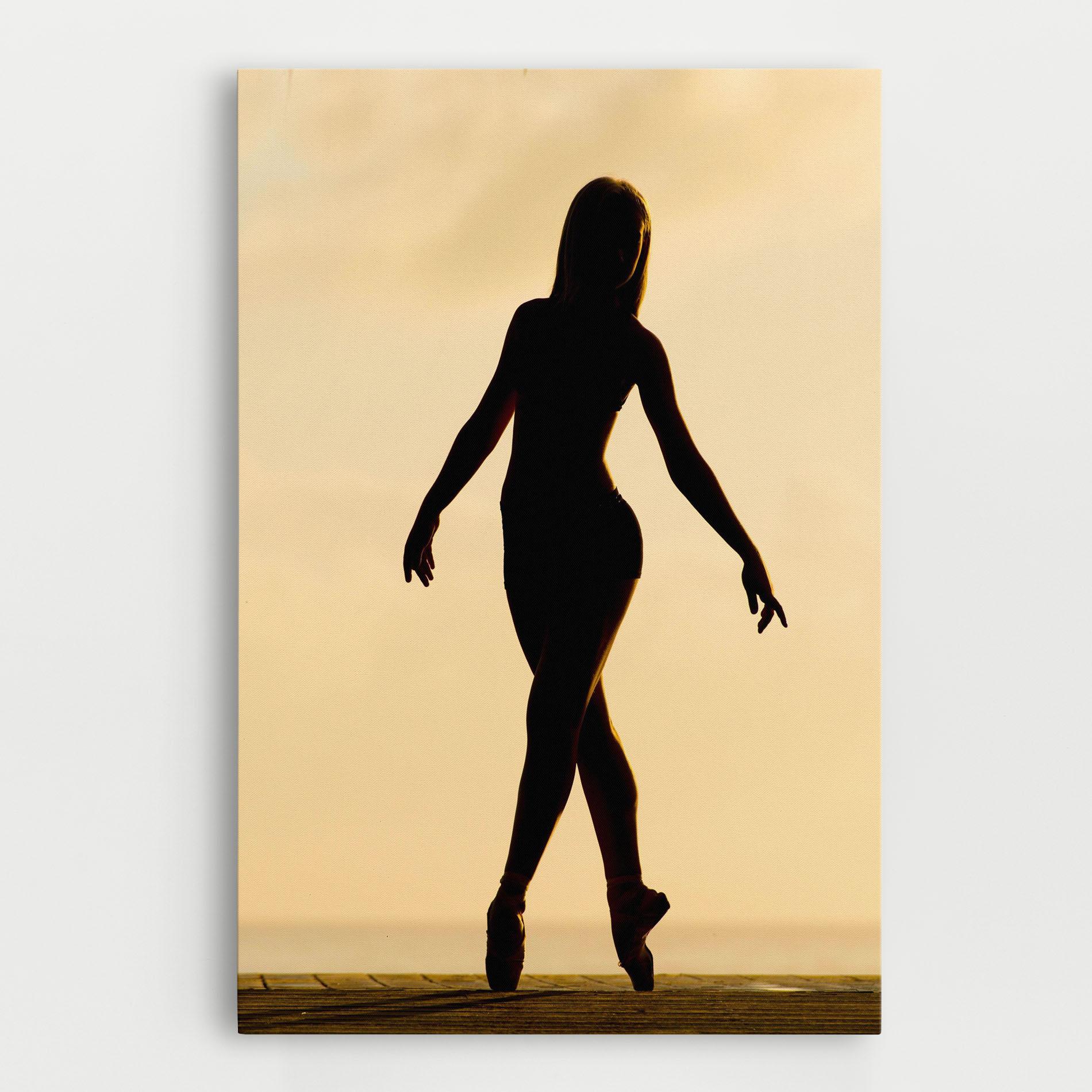 Tablou Canvas Ballet On Cream mockup 0