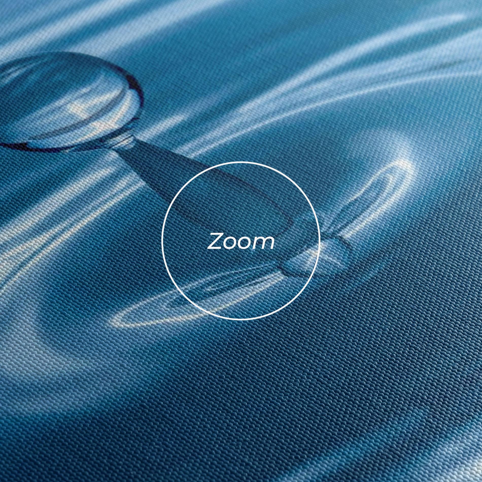 Tablou Canvas Drop Close Up mockup 3