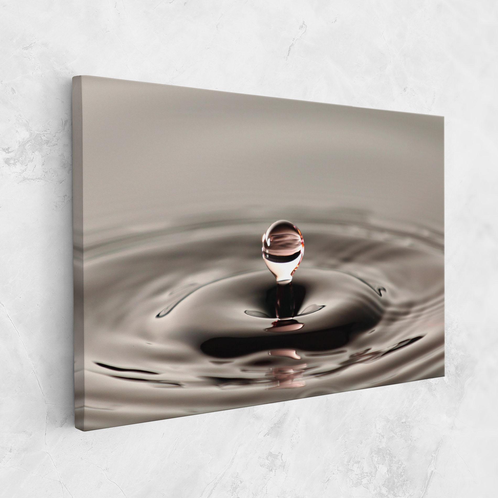 Tablou Canvas Close Red Water Drop mockup 1