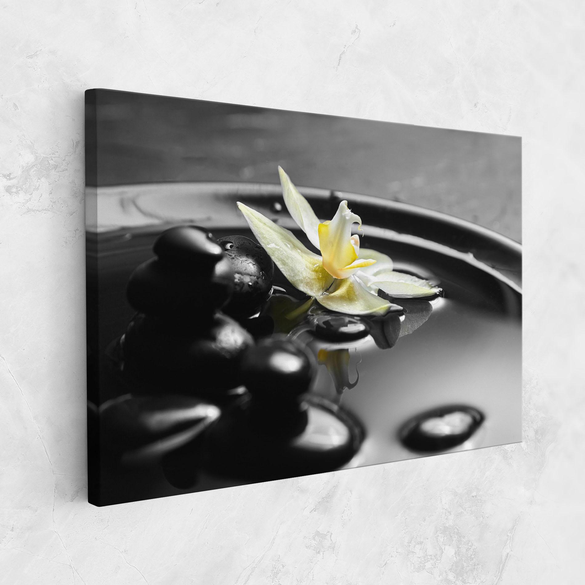 Tablou Canvas Pebbles Yellow Flower mockup 1