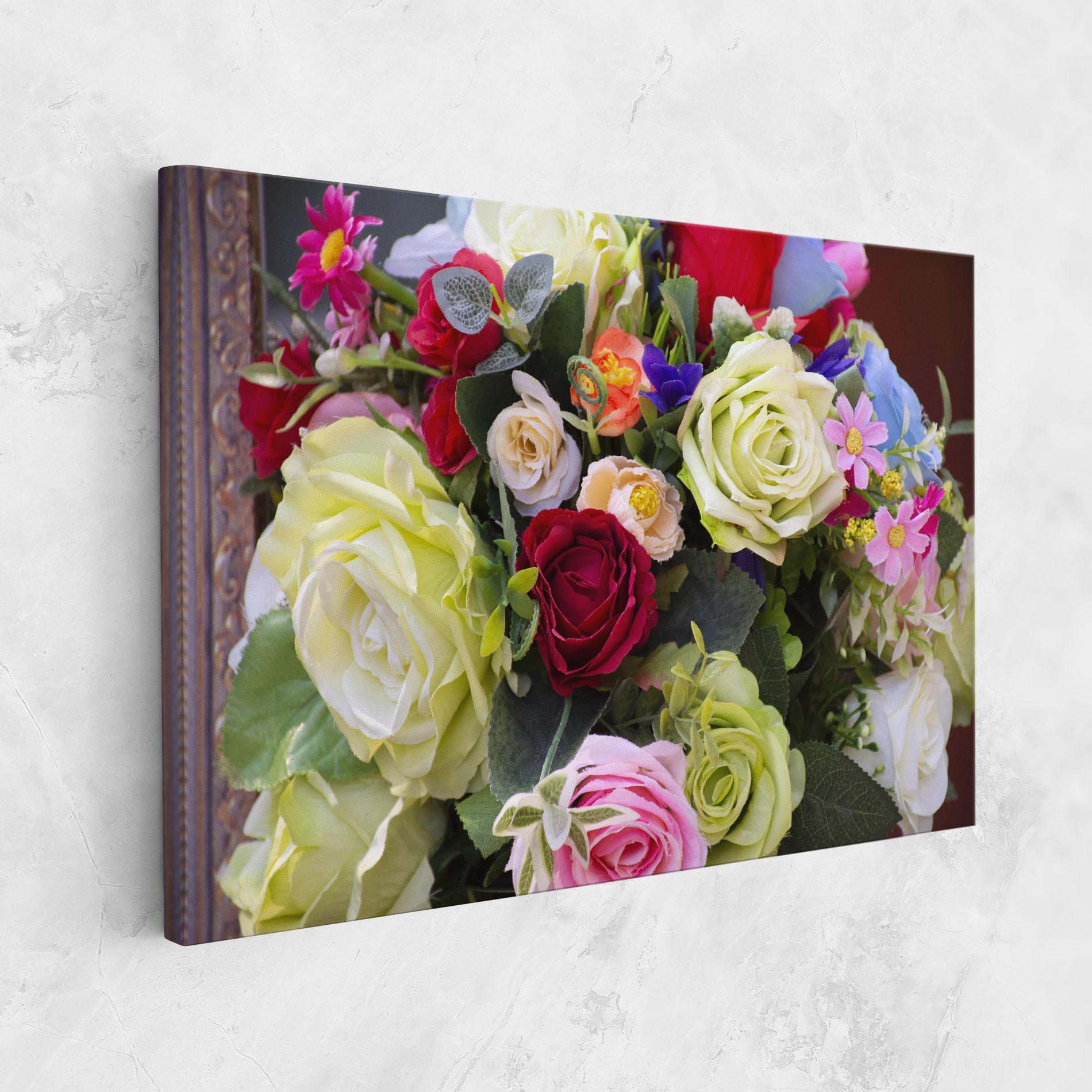 Tablou Canvas Mixed Roses Bouquet mockup 1