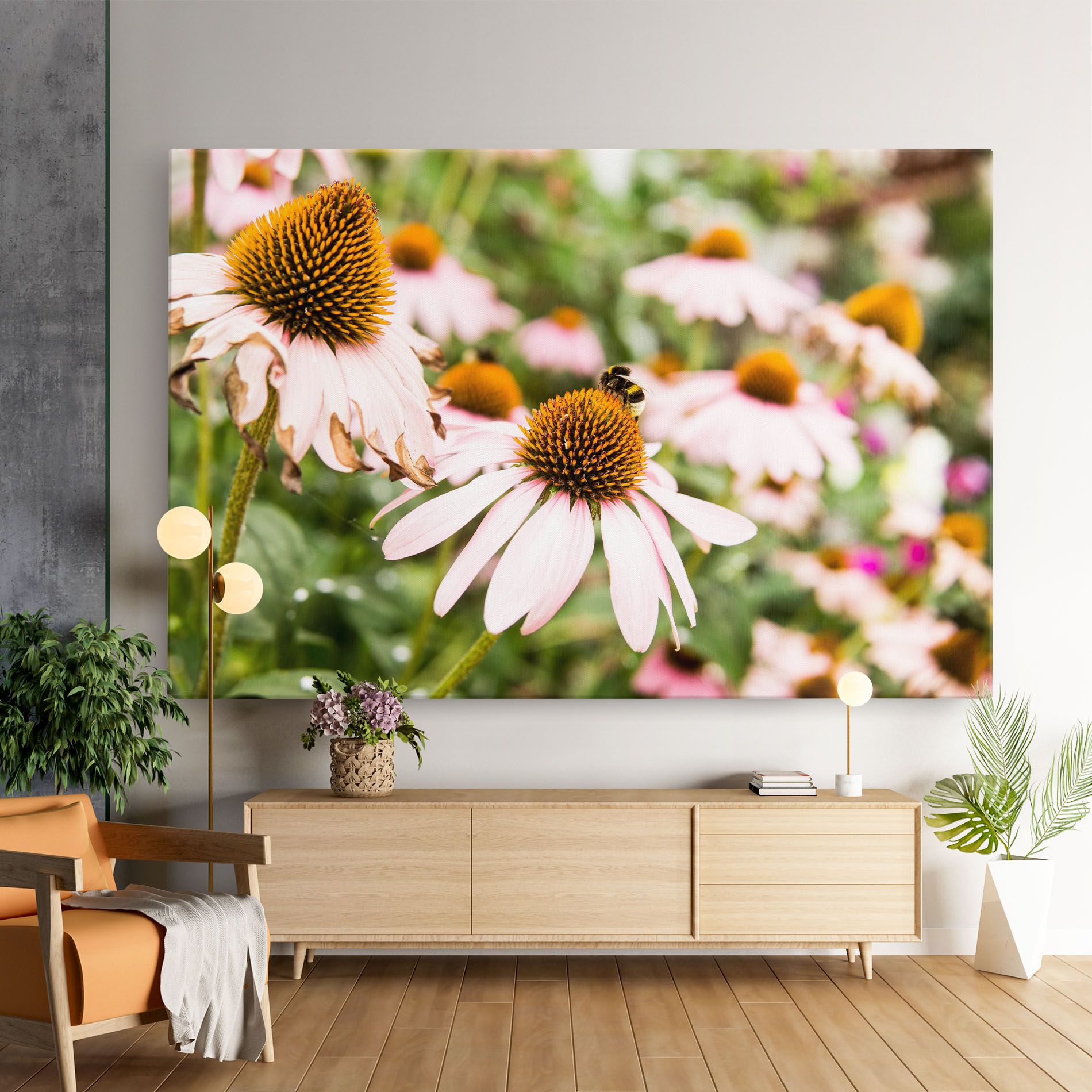 Daylight Bee mockup 9