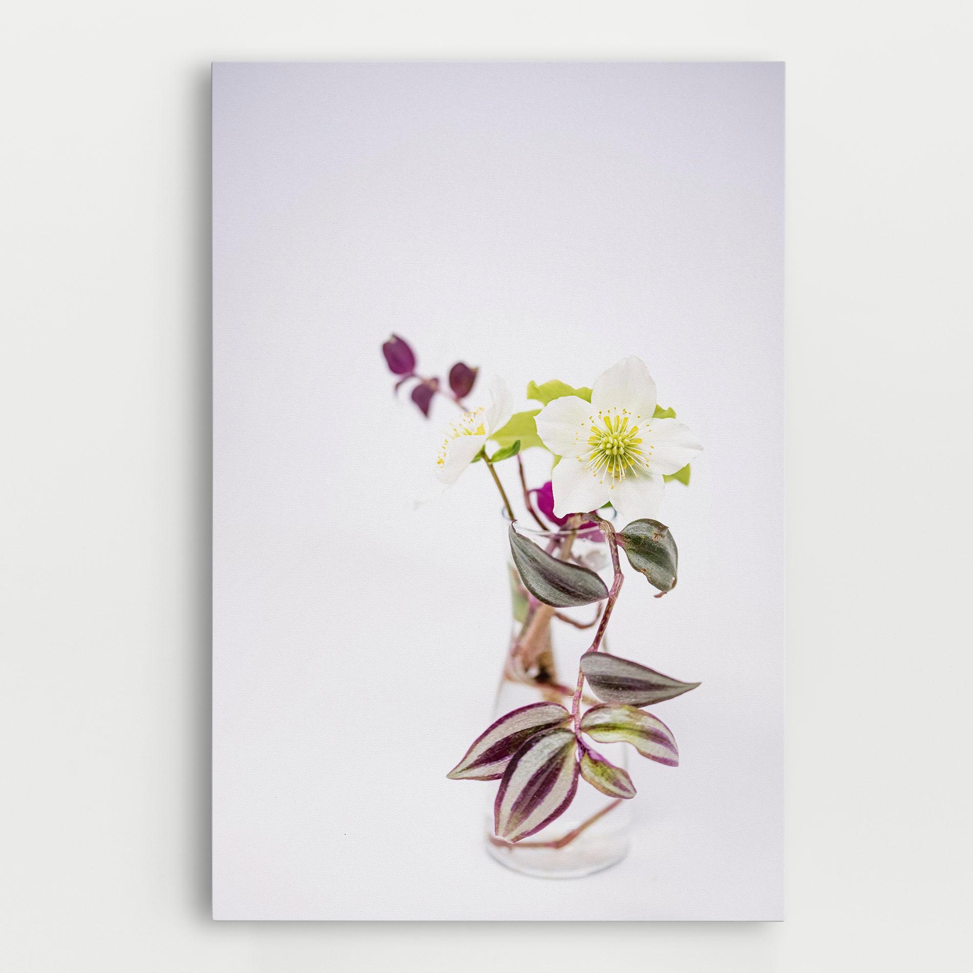 Tablou Canvas Pretty Leaf Vase mockup 0
