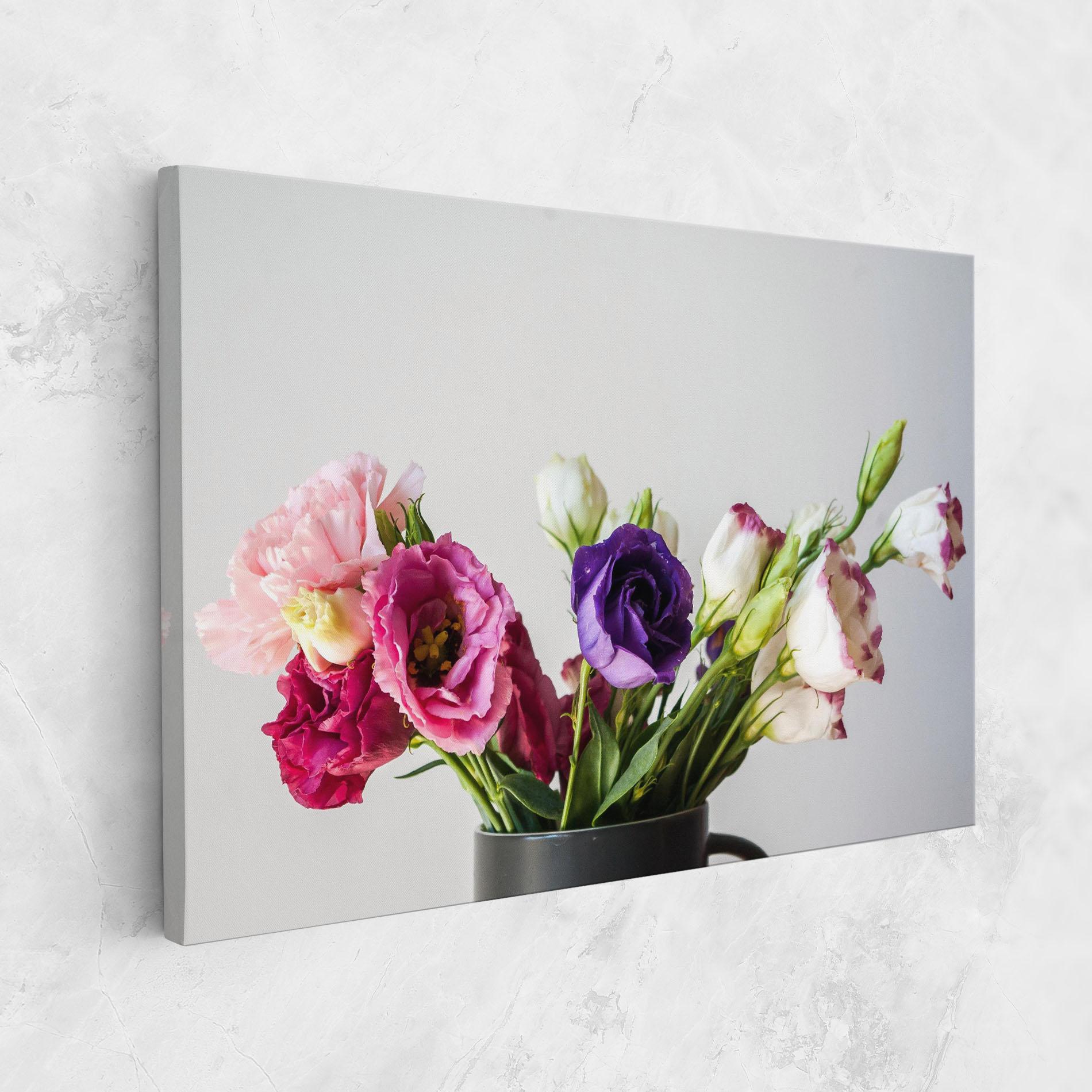 Tablou Canvas Flowers In Vase mockup 1