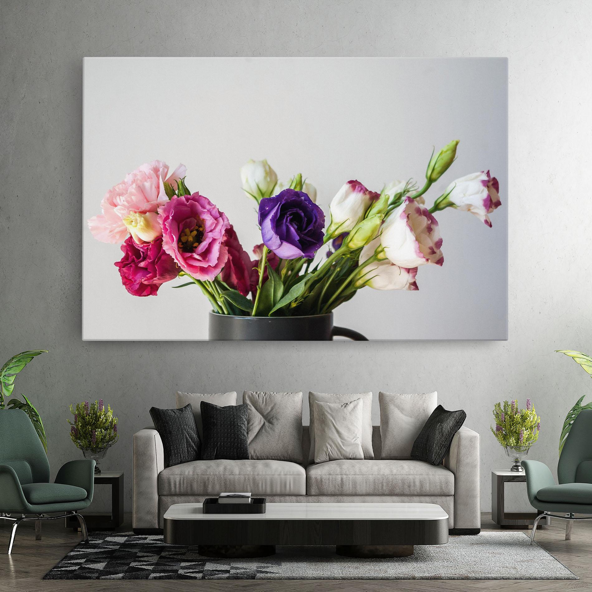 Tablou Canvas Flowers In Vase mockup 7