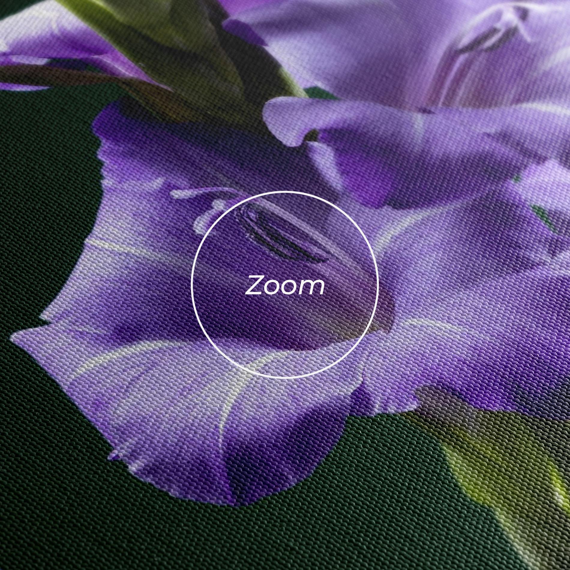 Tablou Canvas Iris On Green mockup 3