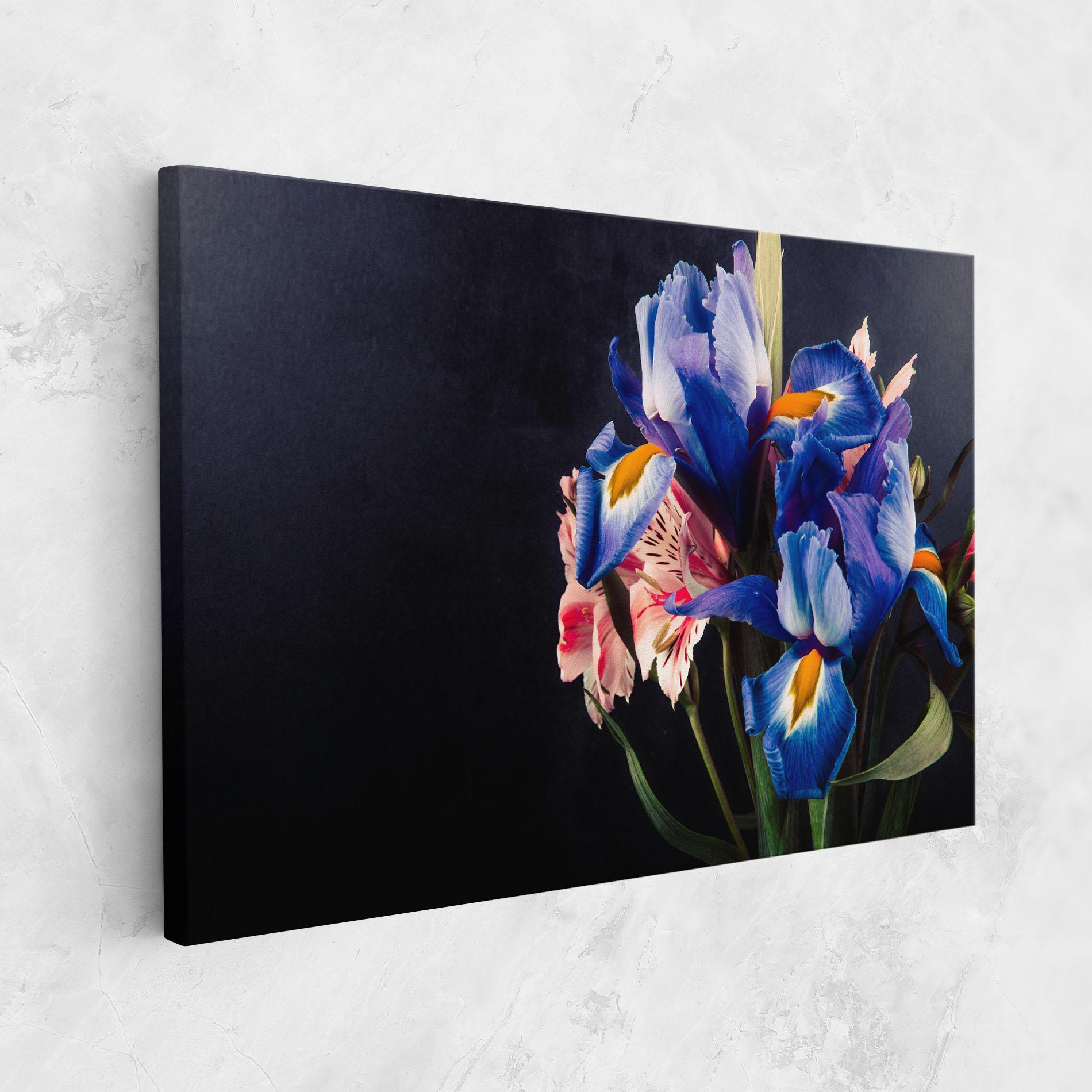 Tablou Canvas Iris Bouquet mockup 1