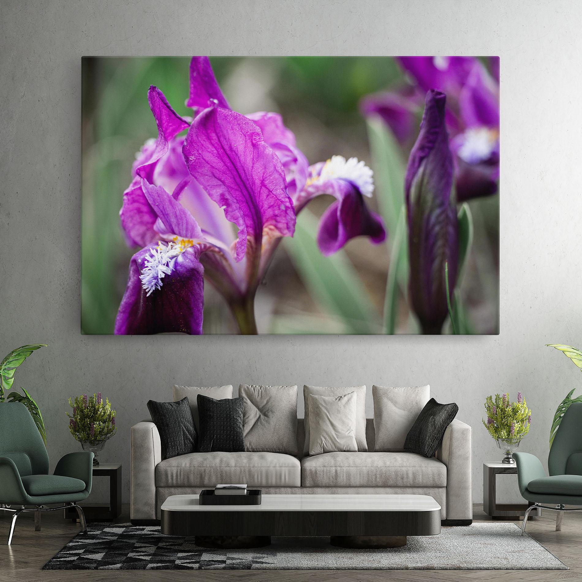 Tablou Canvas Dark Pink Iris mockup 7