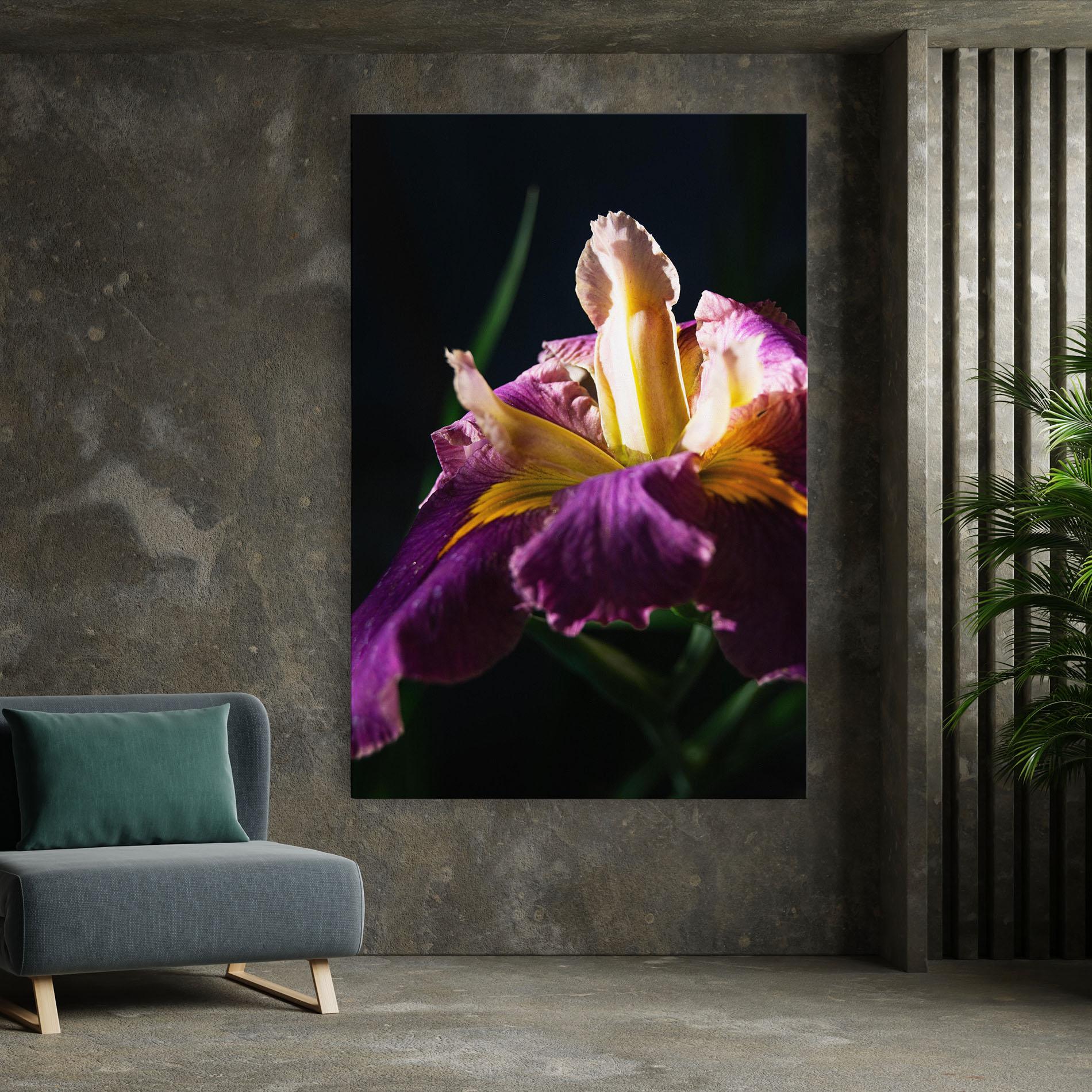 Tablou Canvas Pastel Yellow Iris mockup 7