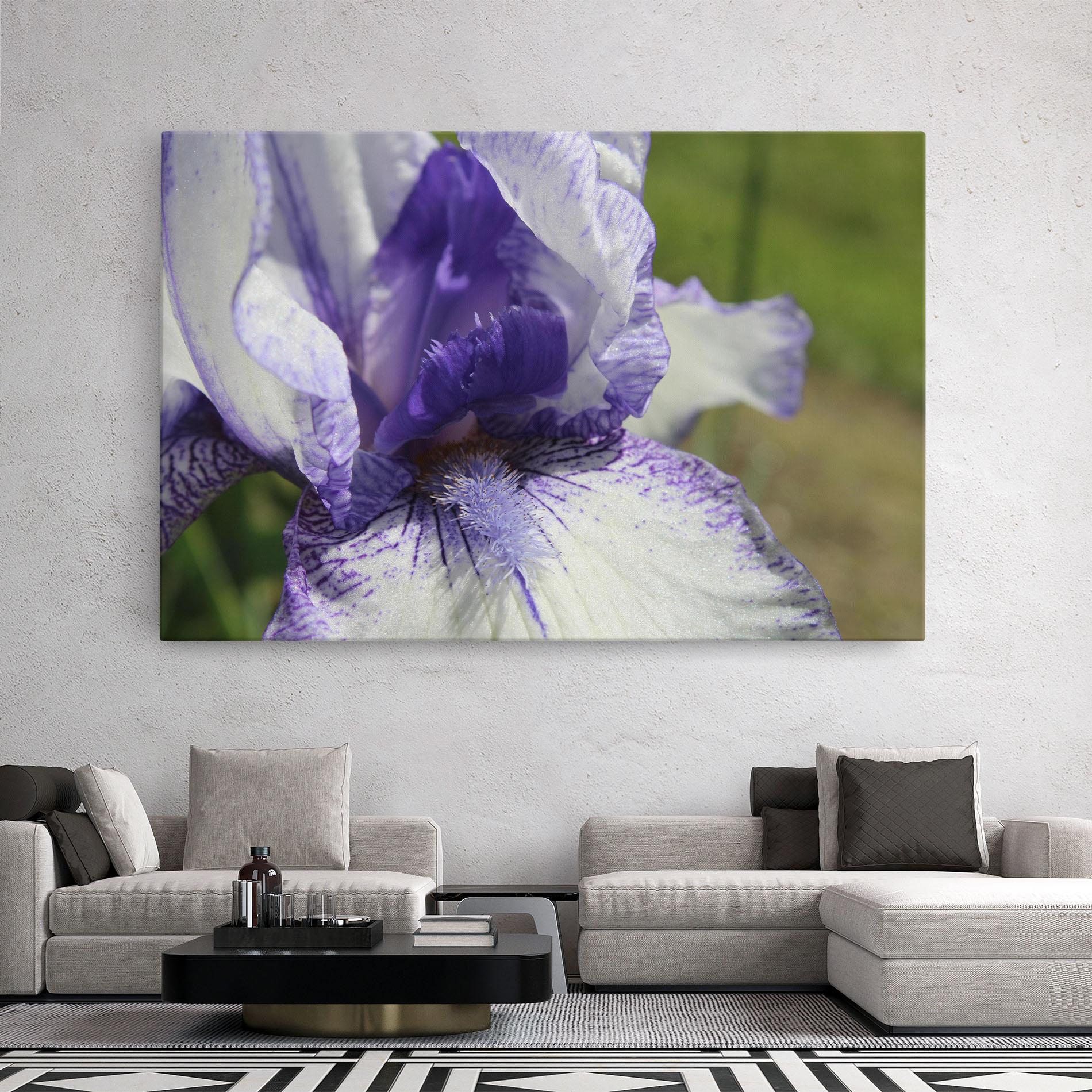 Tablou Canvas White Purple Iris mockup 2