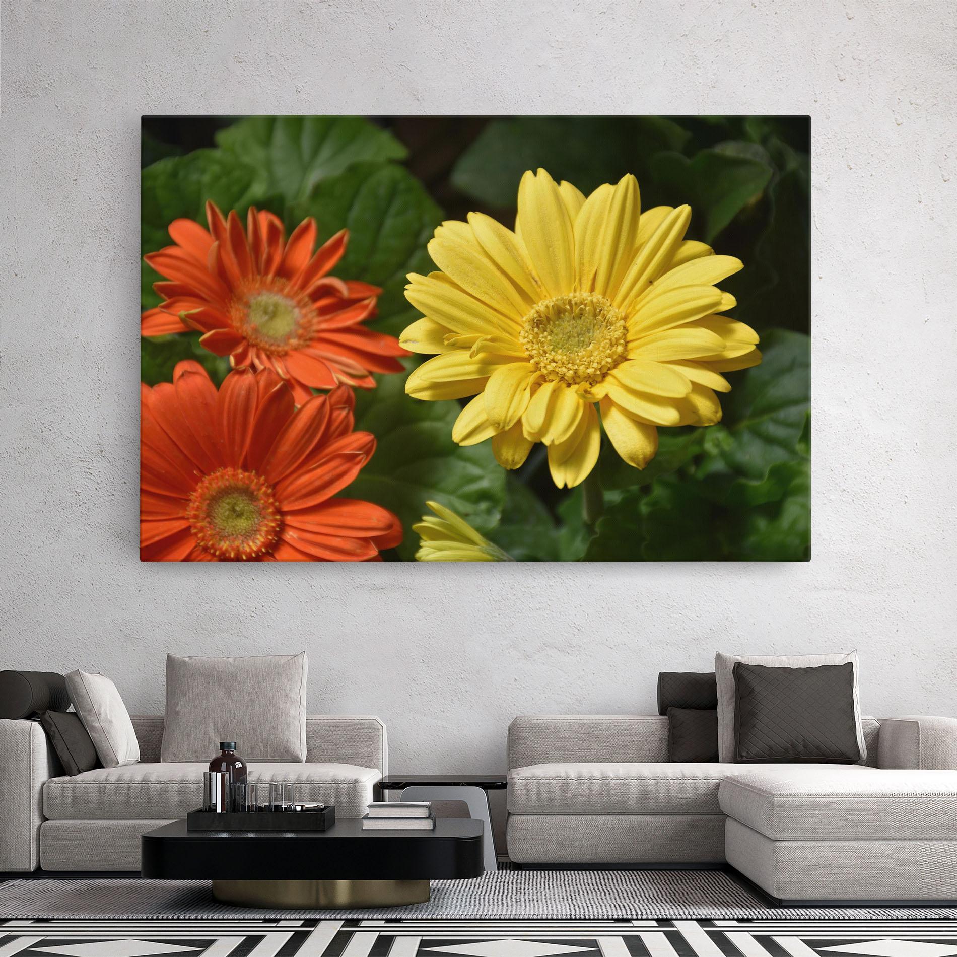 Tablou Canvas Orange Yellow Daisy mockup 2