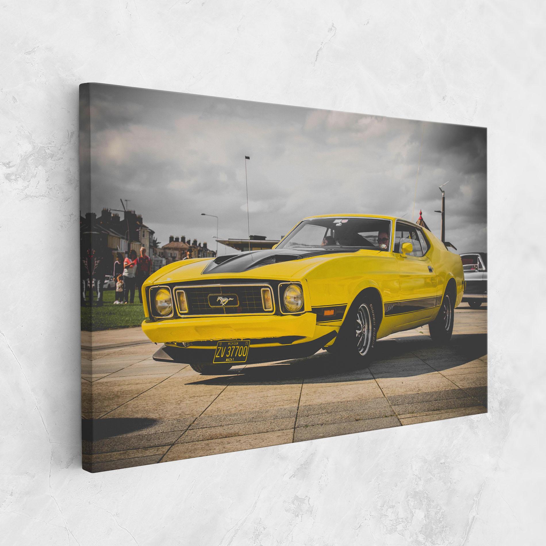 Tablou Canvas Vintage Yellow Car mockup 1