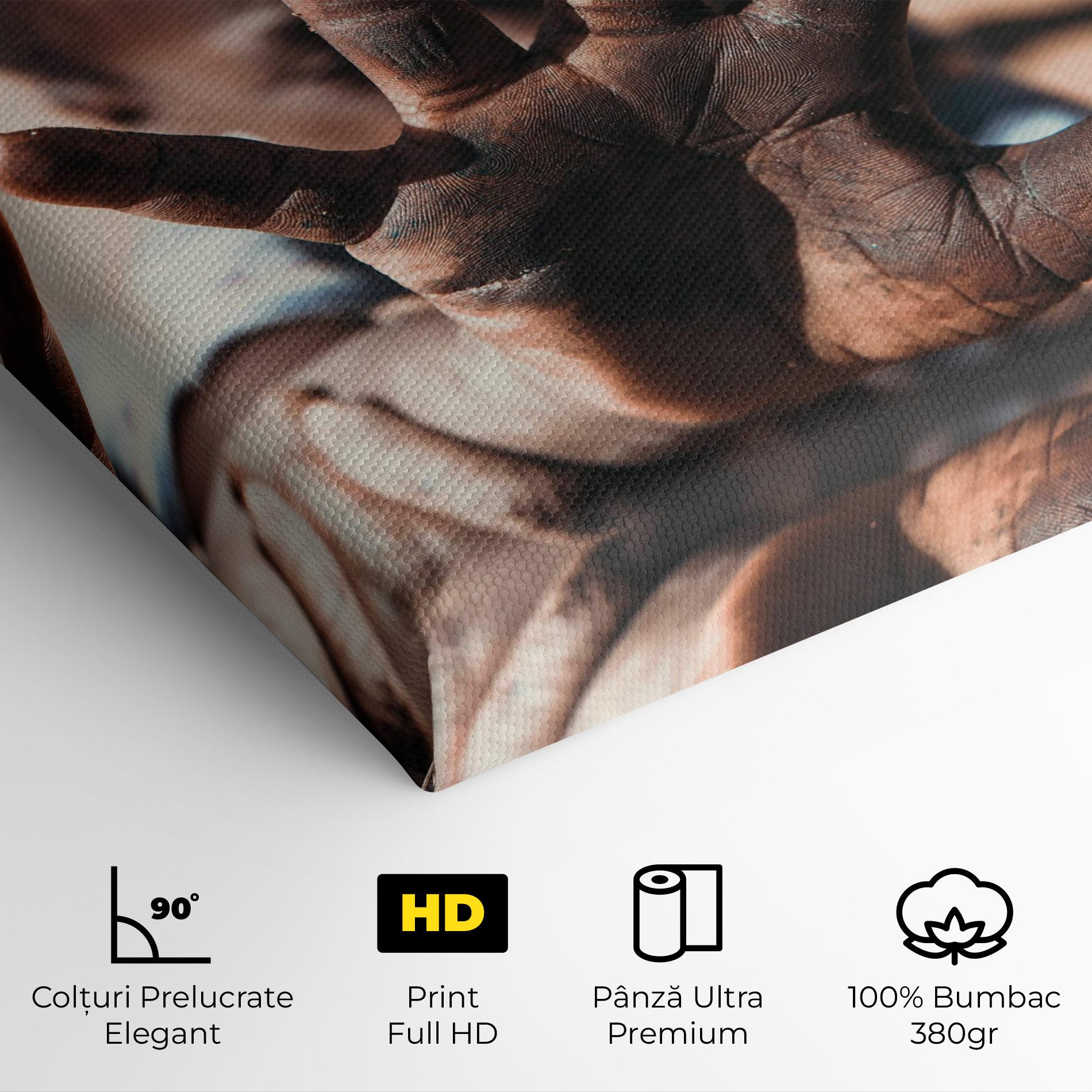 Tablou Canvas Little Dirty Hand mockup 4