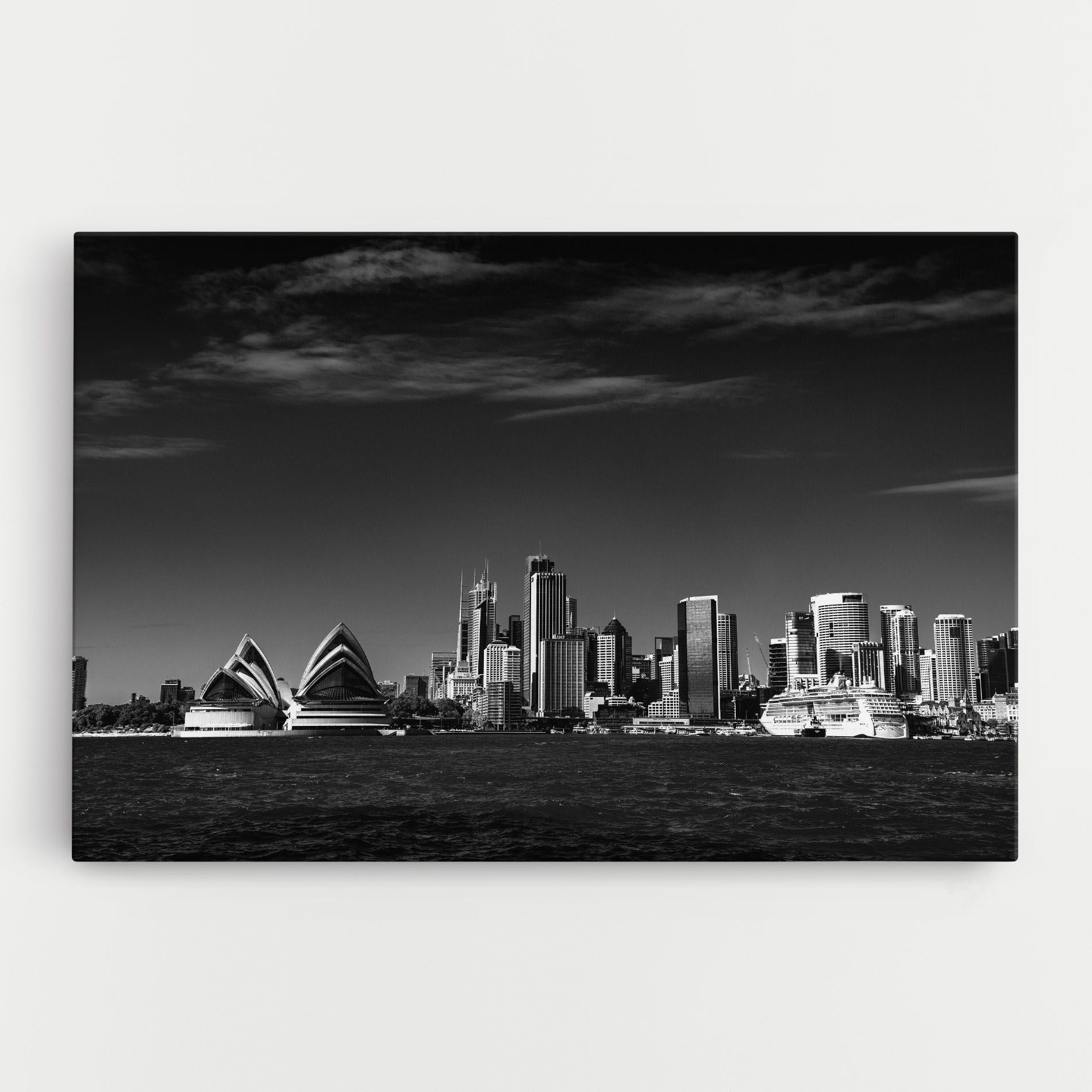 Grey Sidnew mockup 0