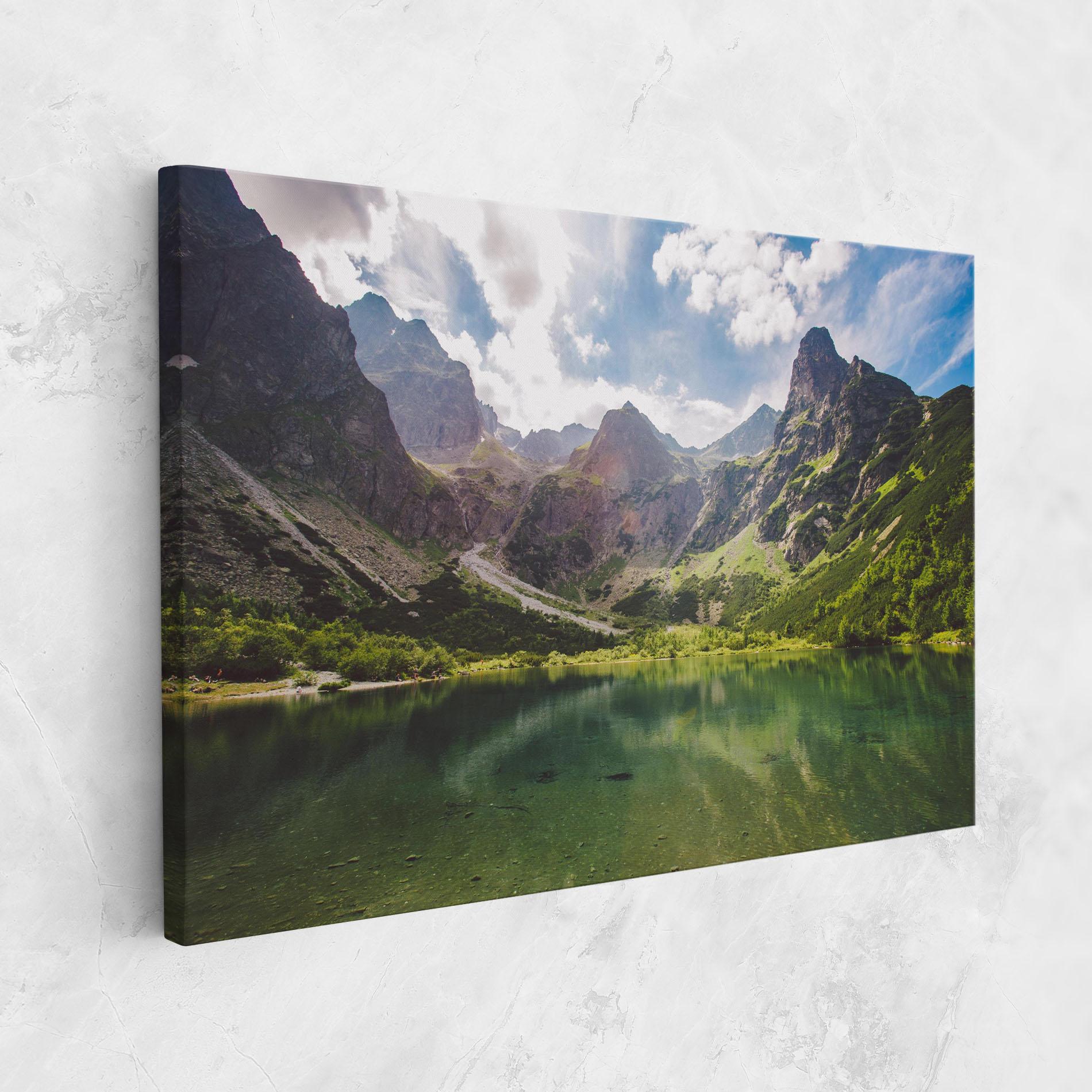 Tablou Canvas Green Mountain mockup 1