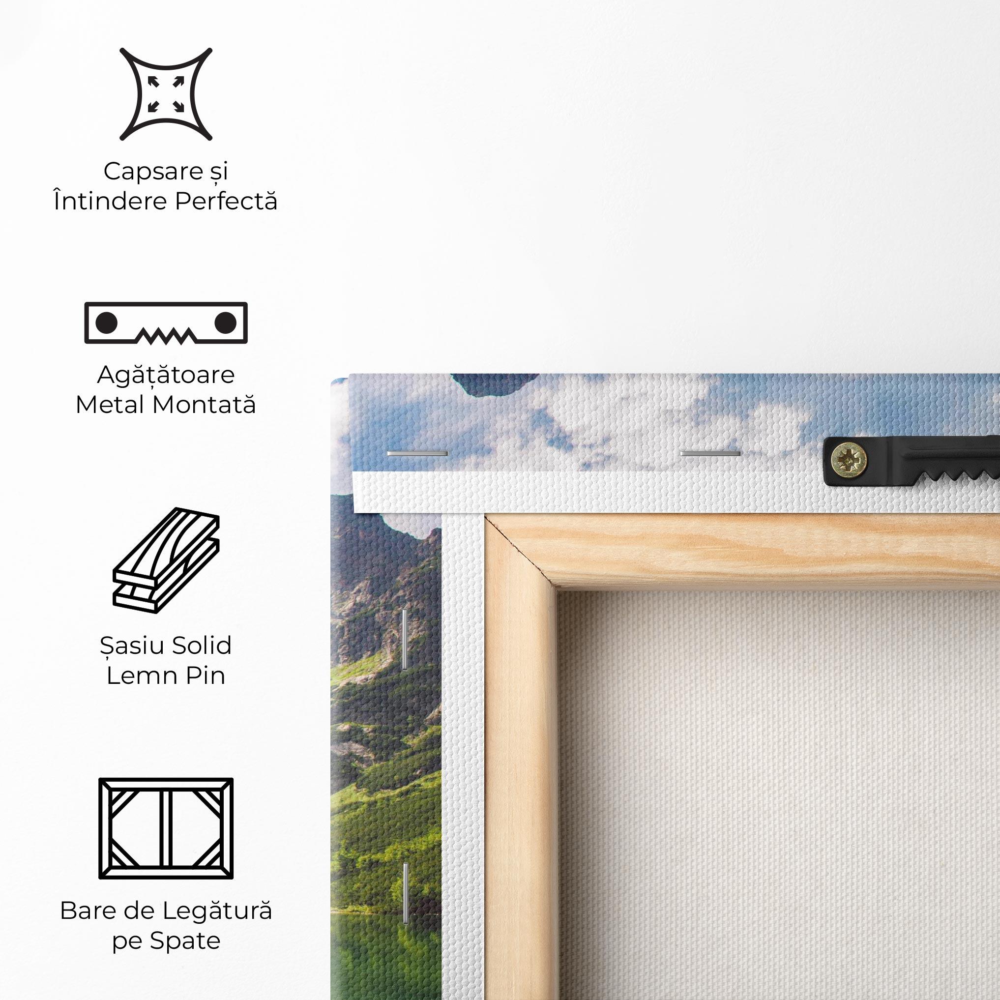 Tablou Canvas Green Mountain mockup 5