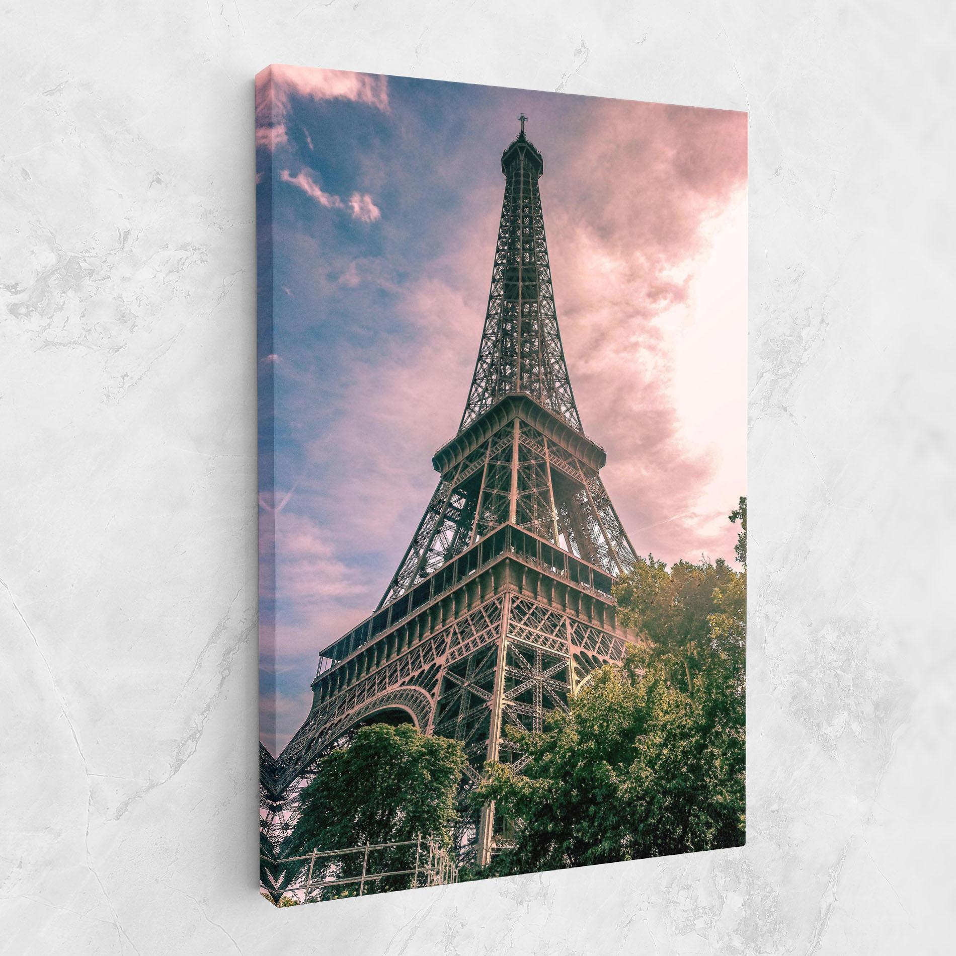 Tablou Canvas Eiffel Under Pink Sky mockup 1
